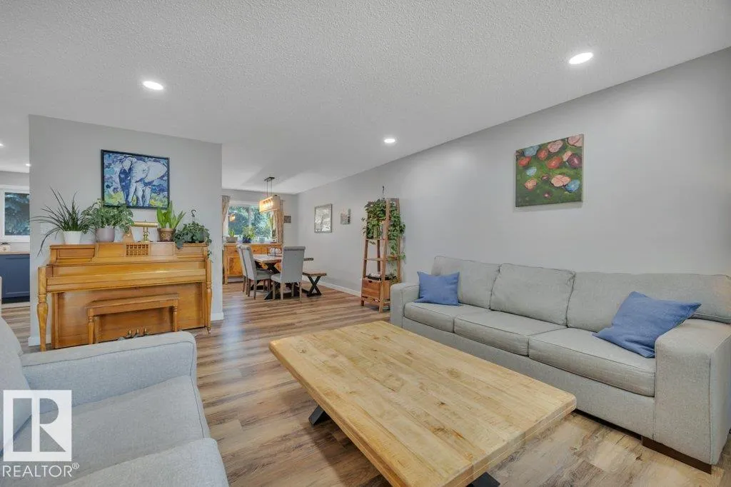 35 LAYDON Drive