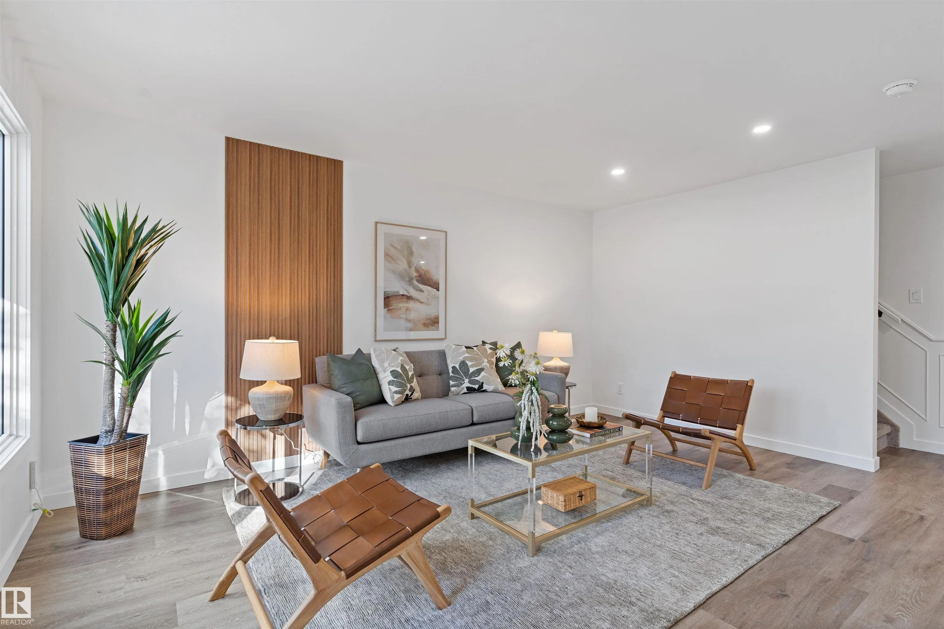 70 AMBERLY Crest