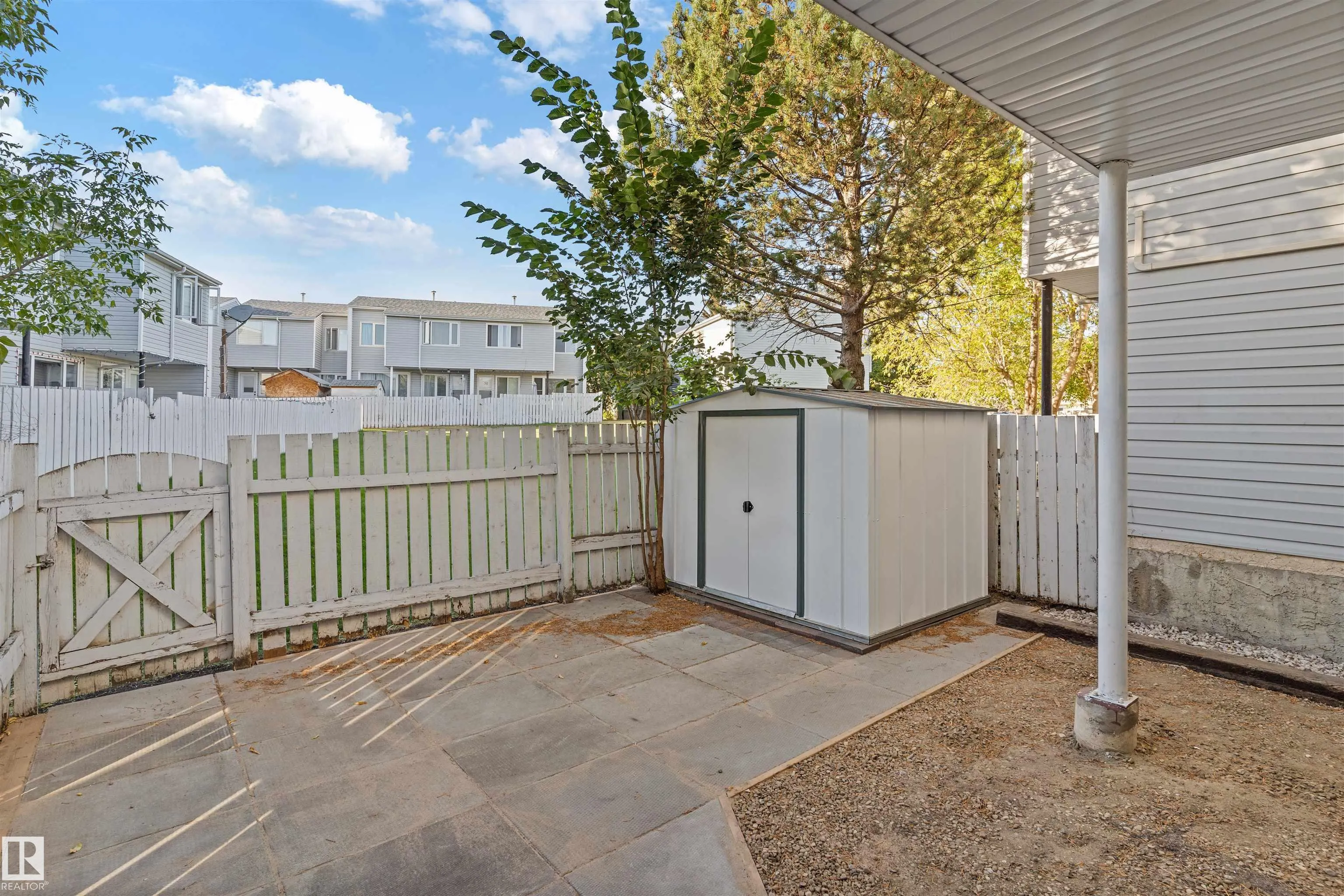 70 AMBERLY Crest