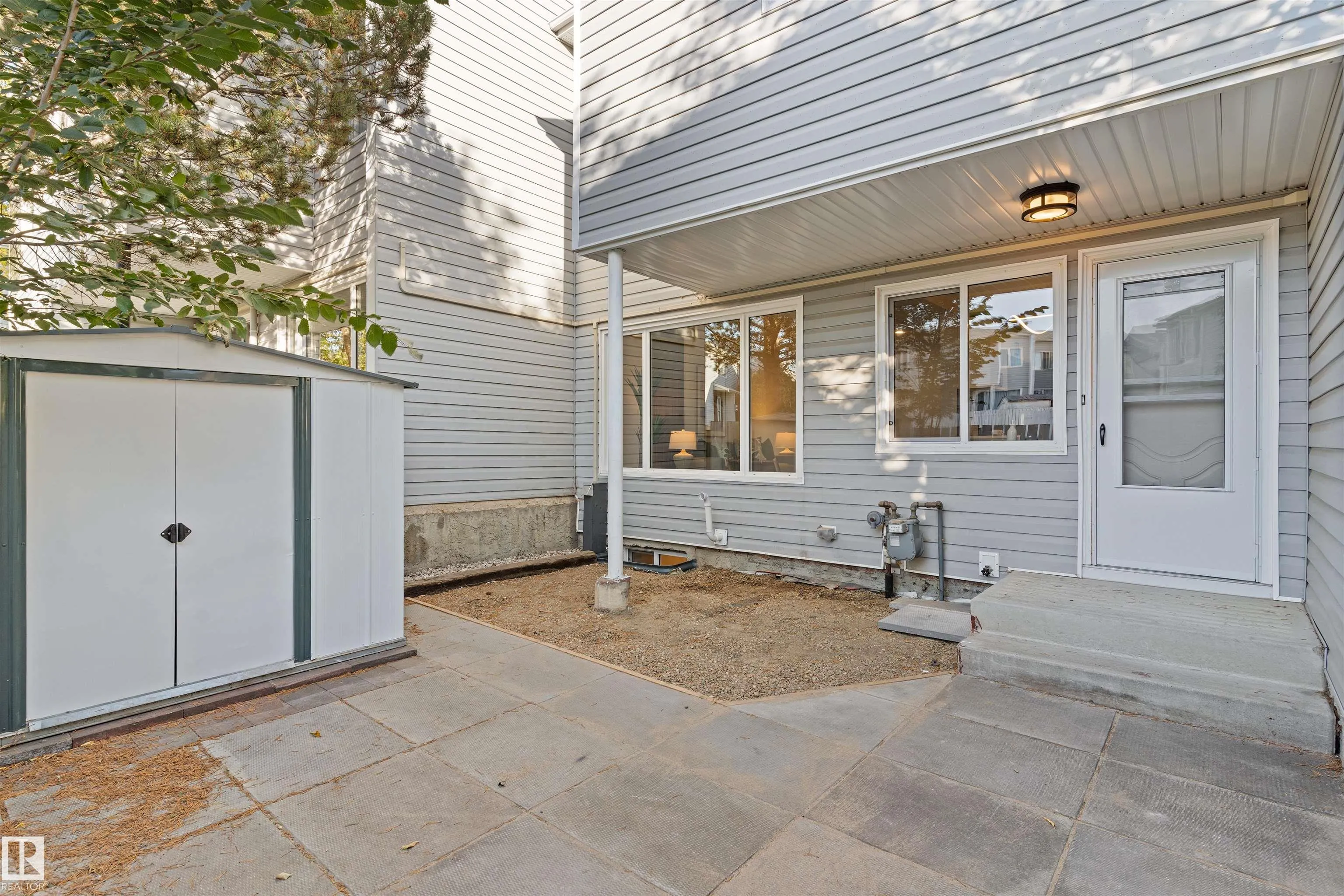 70 AMBERLY Crest