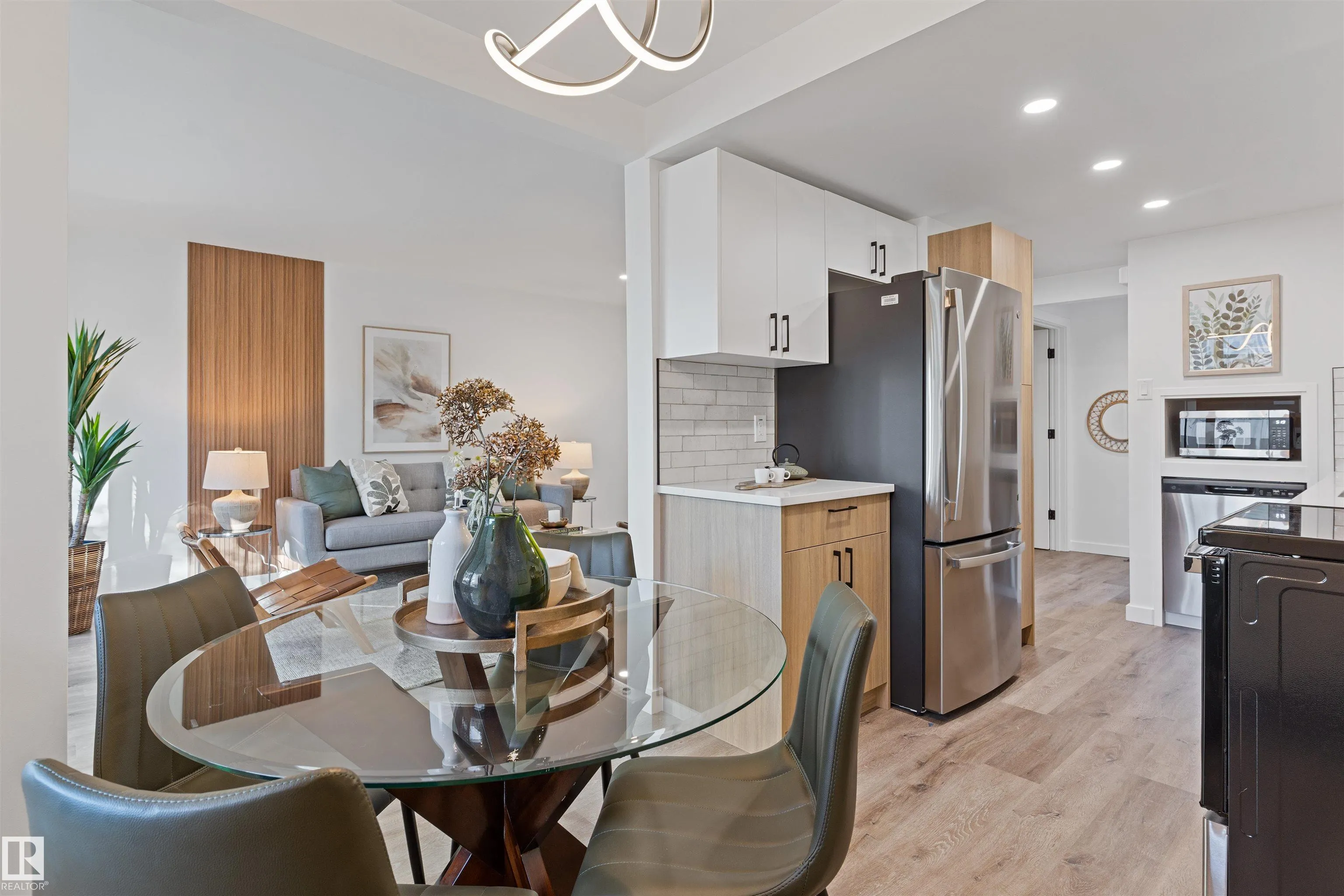 70 AMBERLY Crest
