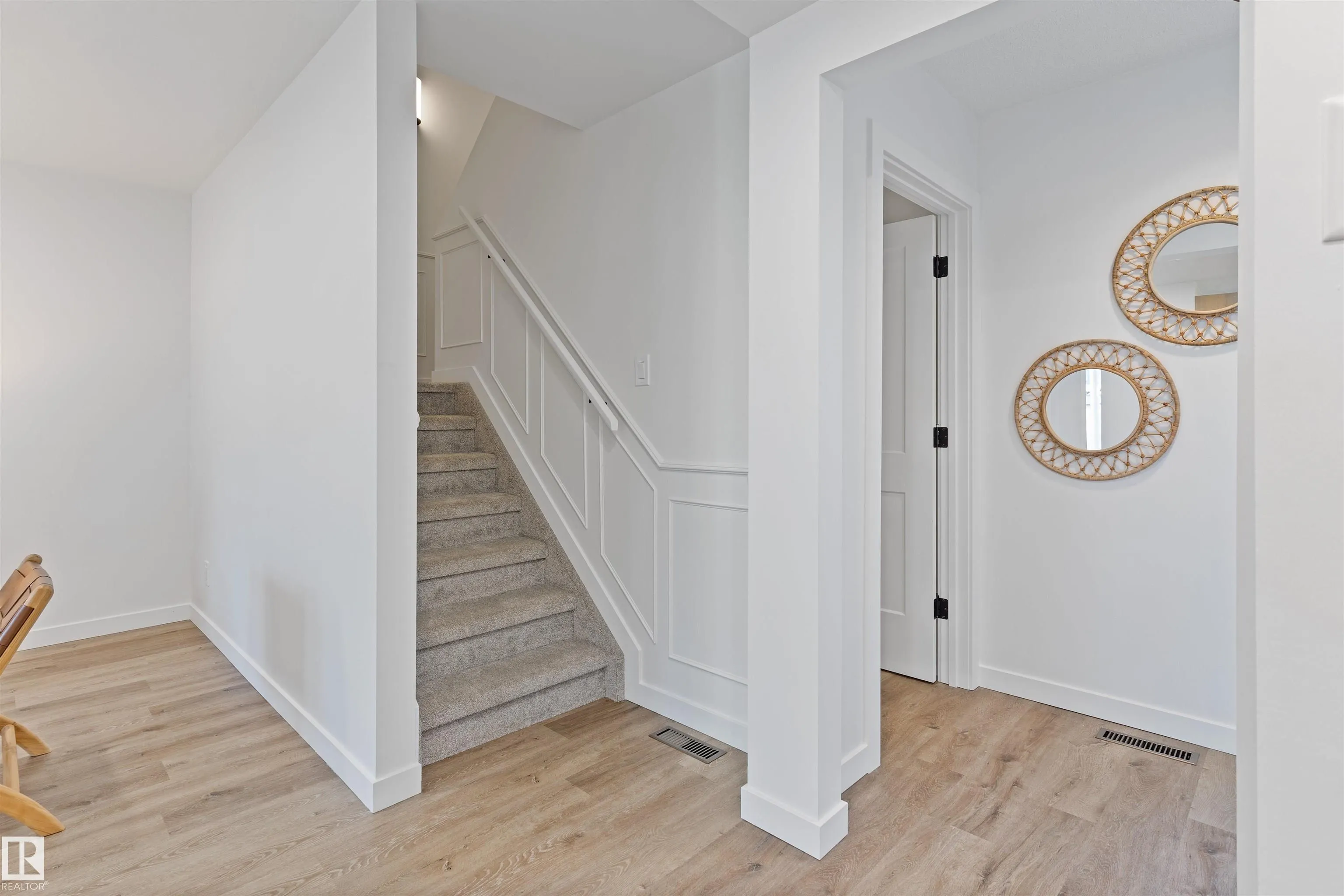 70 AMBERLY Crest