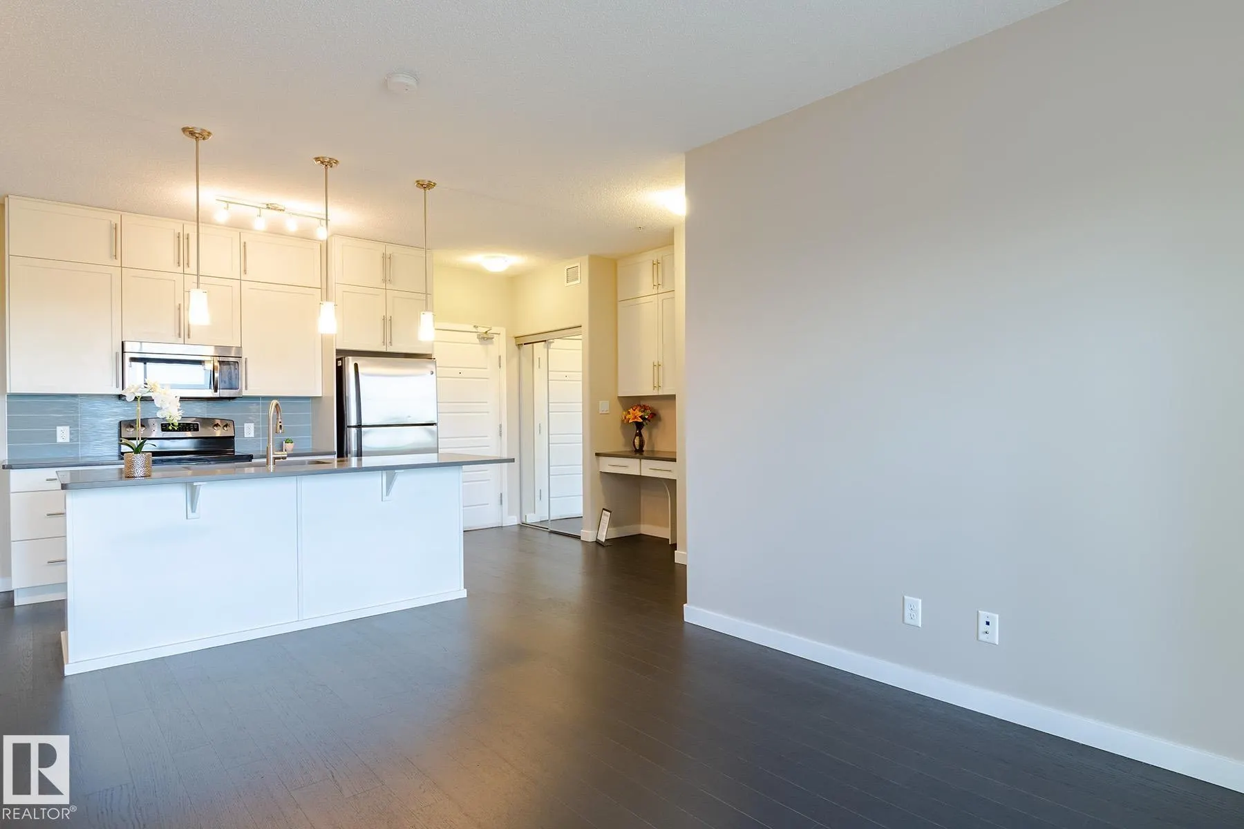1144 ADAMSON Drive