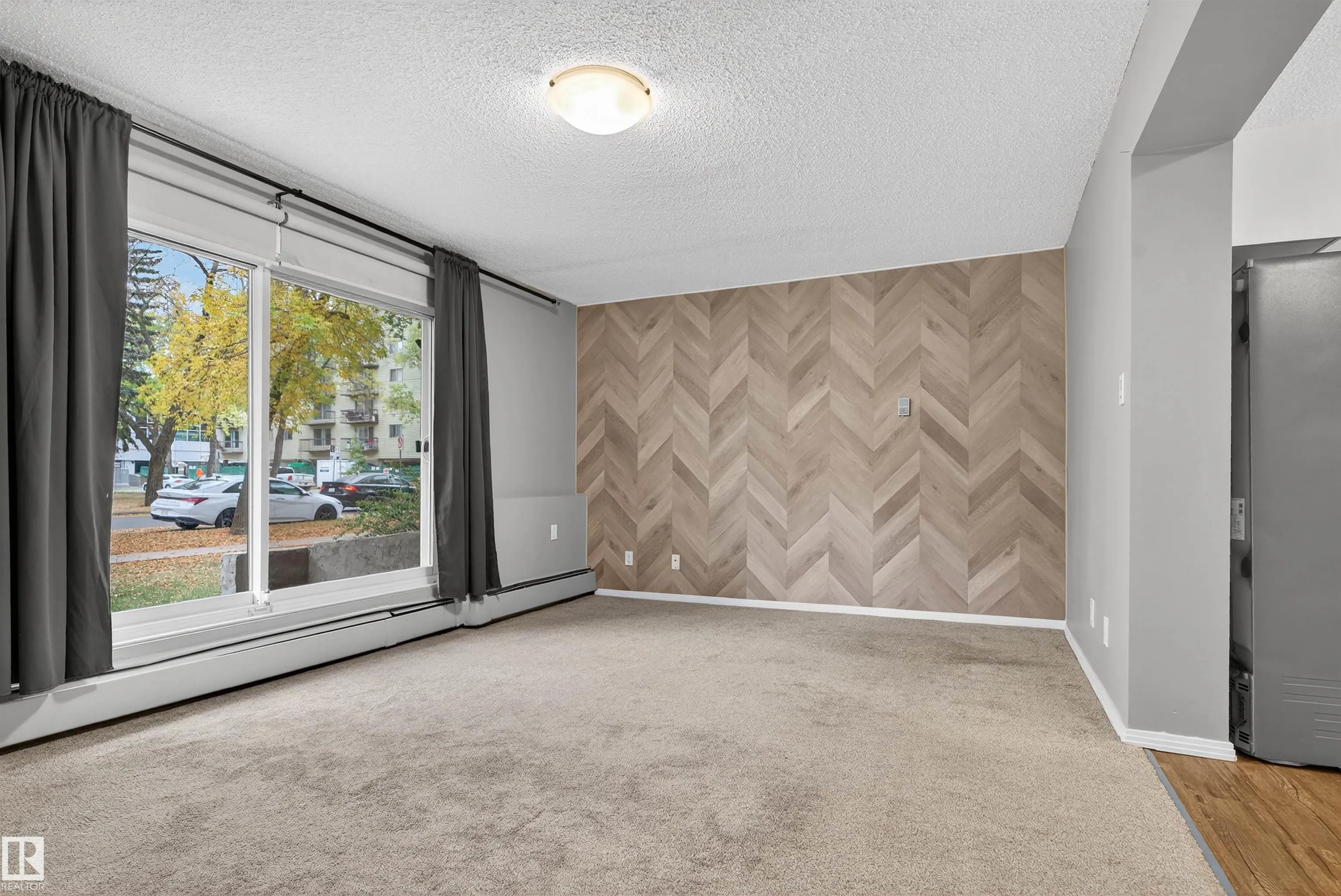 10208 113 Street
