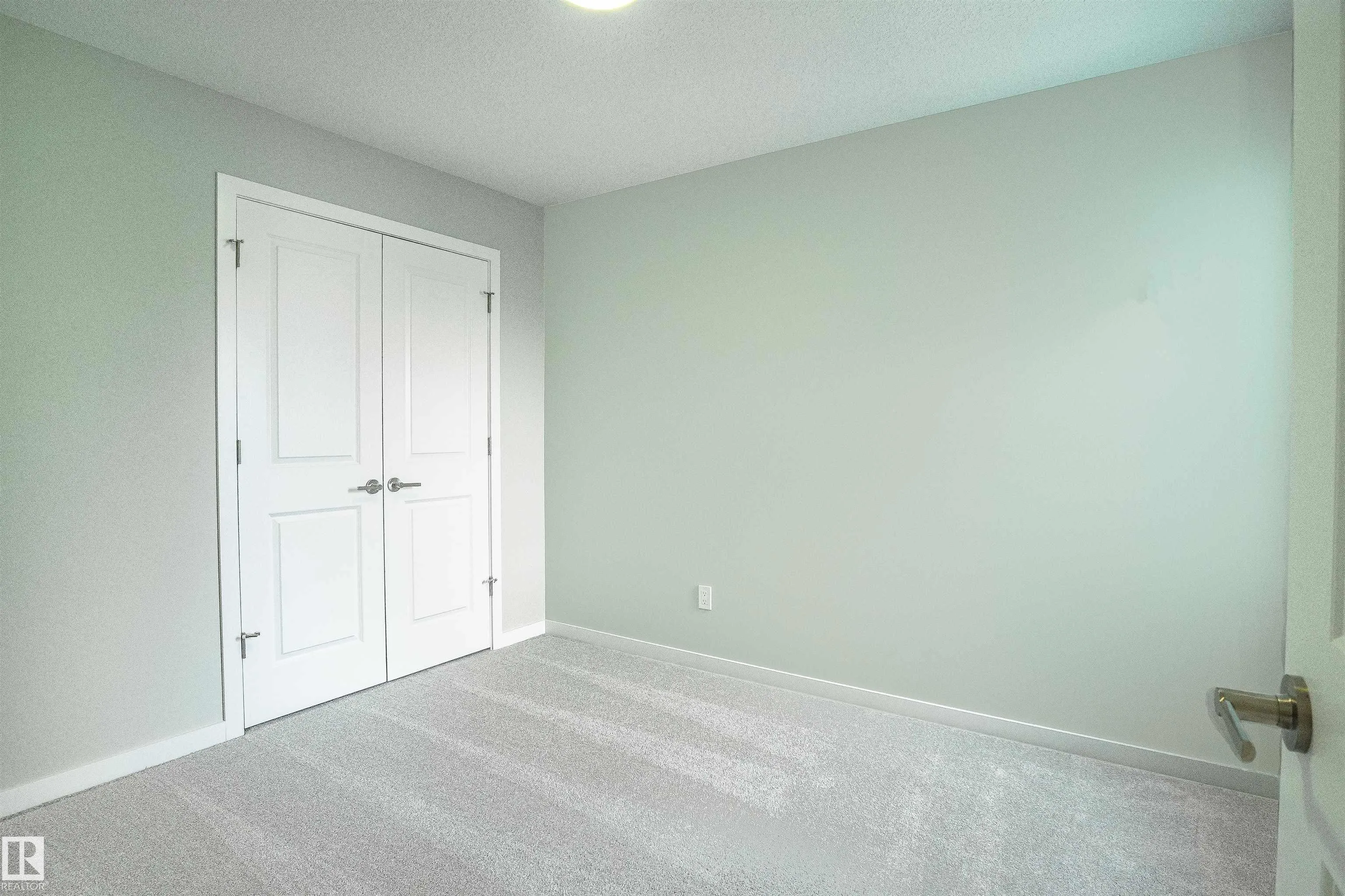 5510 HAWTHORN PASSAGE Passage