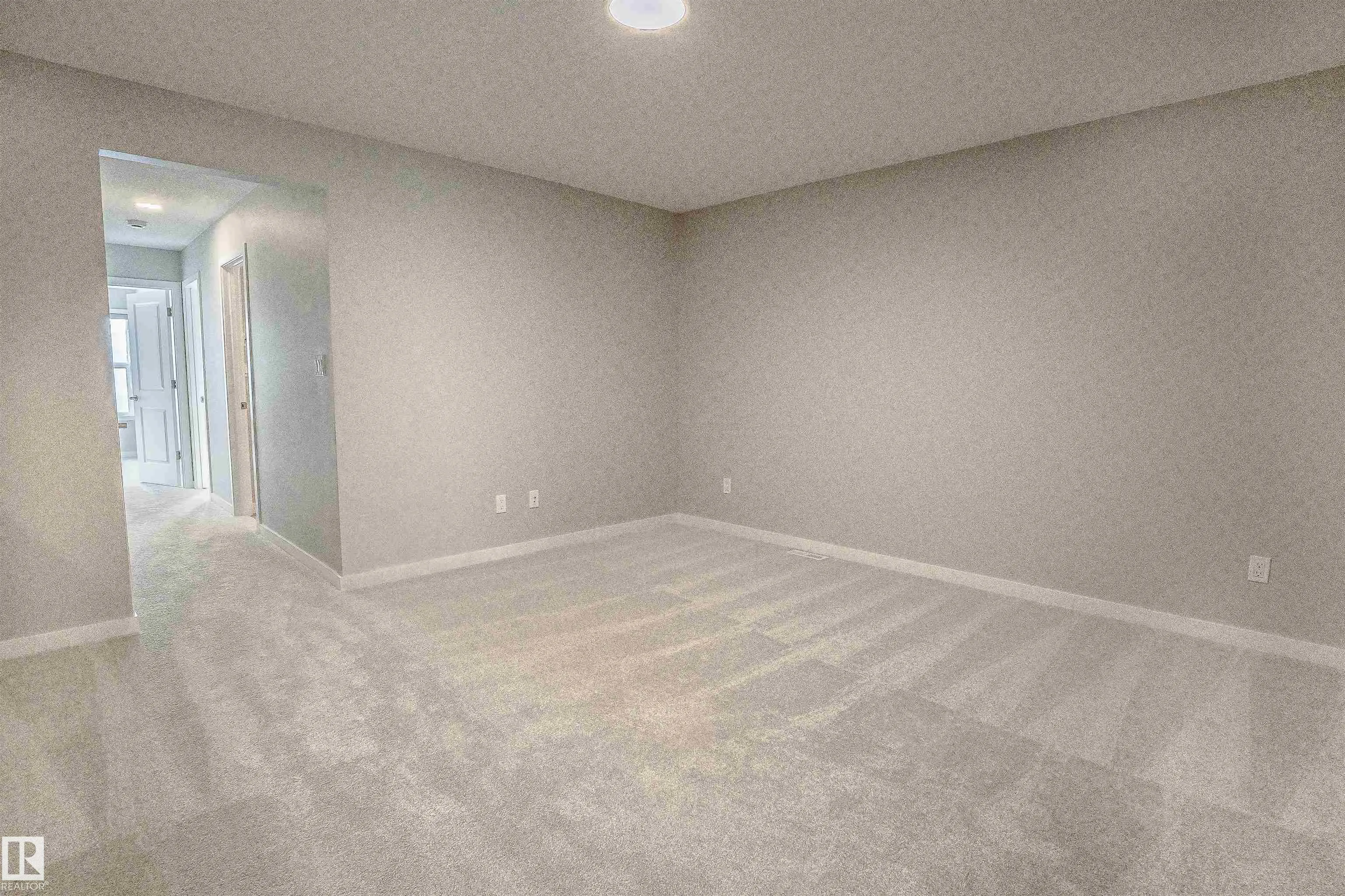 5510 HAWTHORN PASSAGE Passage
