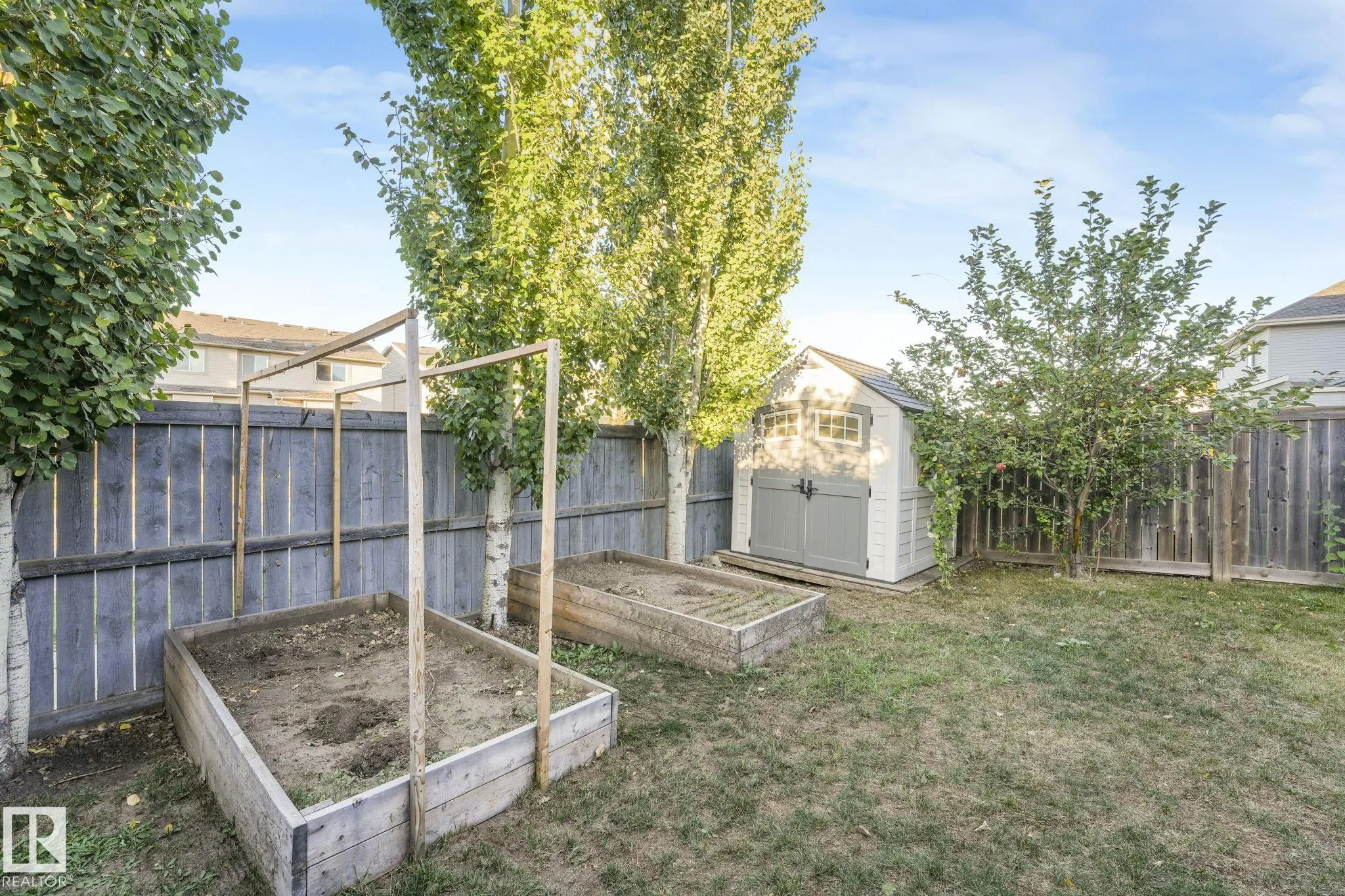 209 SILVERSTONE Crescent