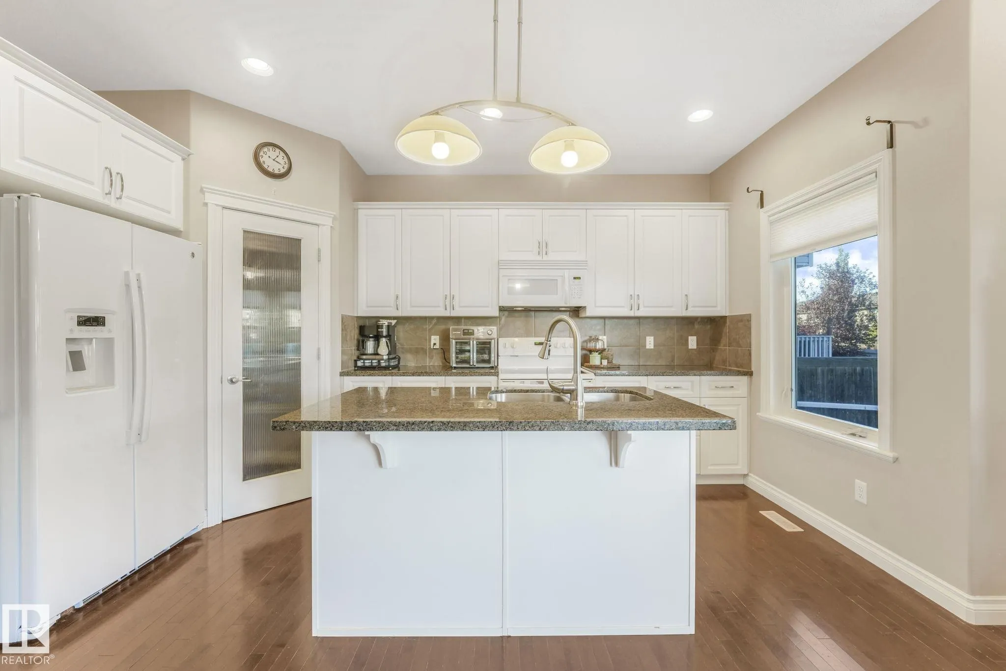209 SILVERSTONE Crescent