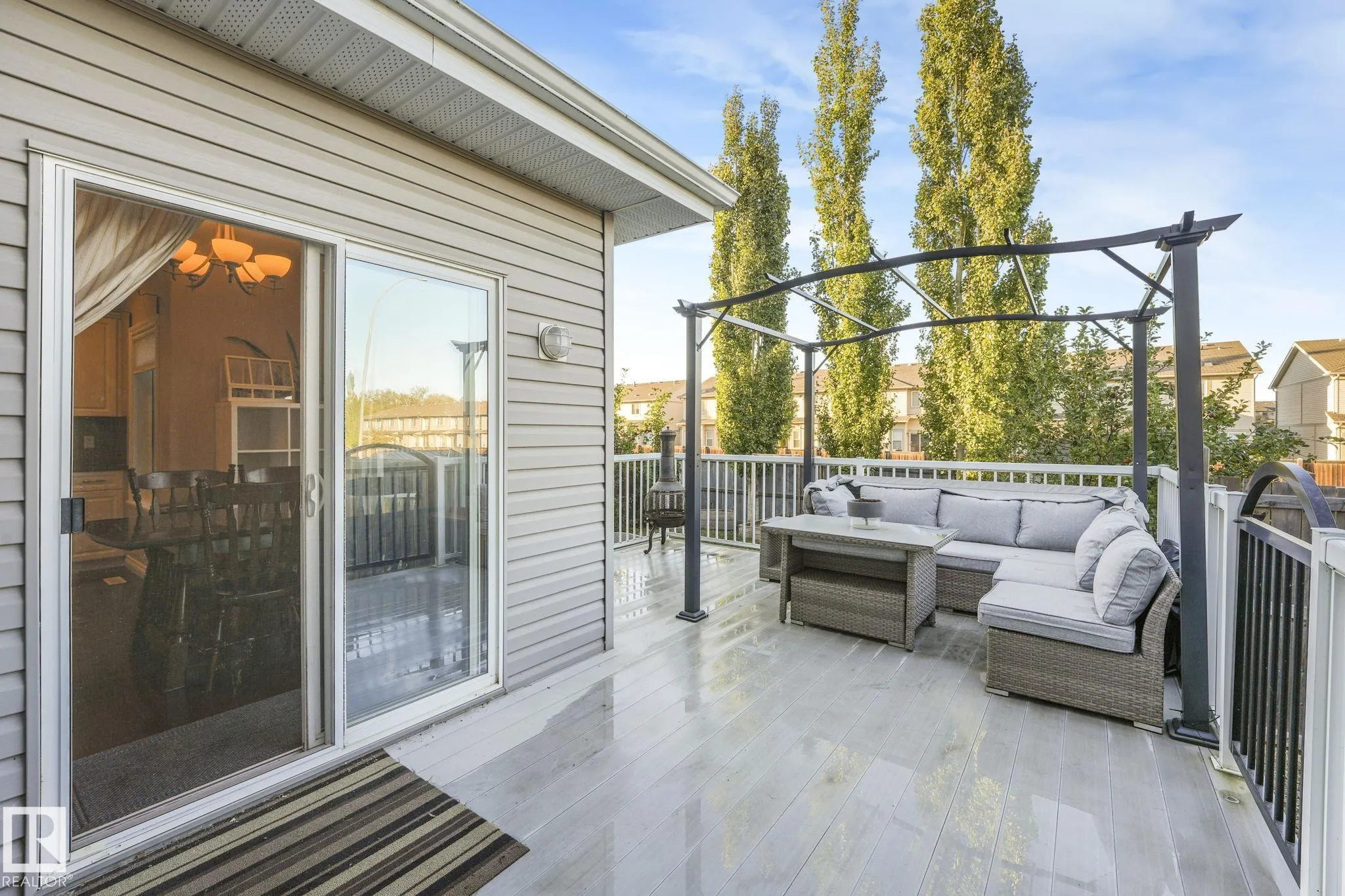 209 SILVERSTONE Crescent
