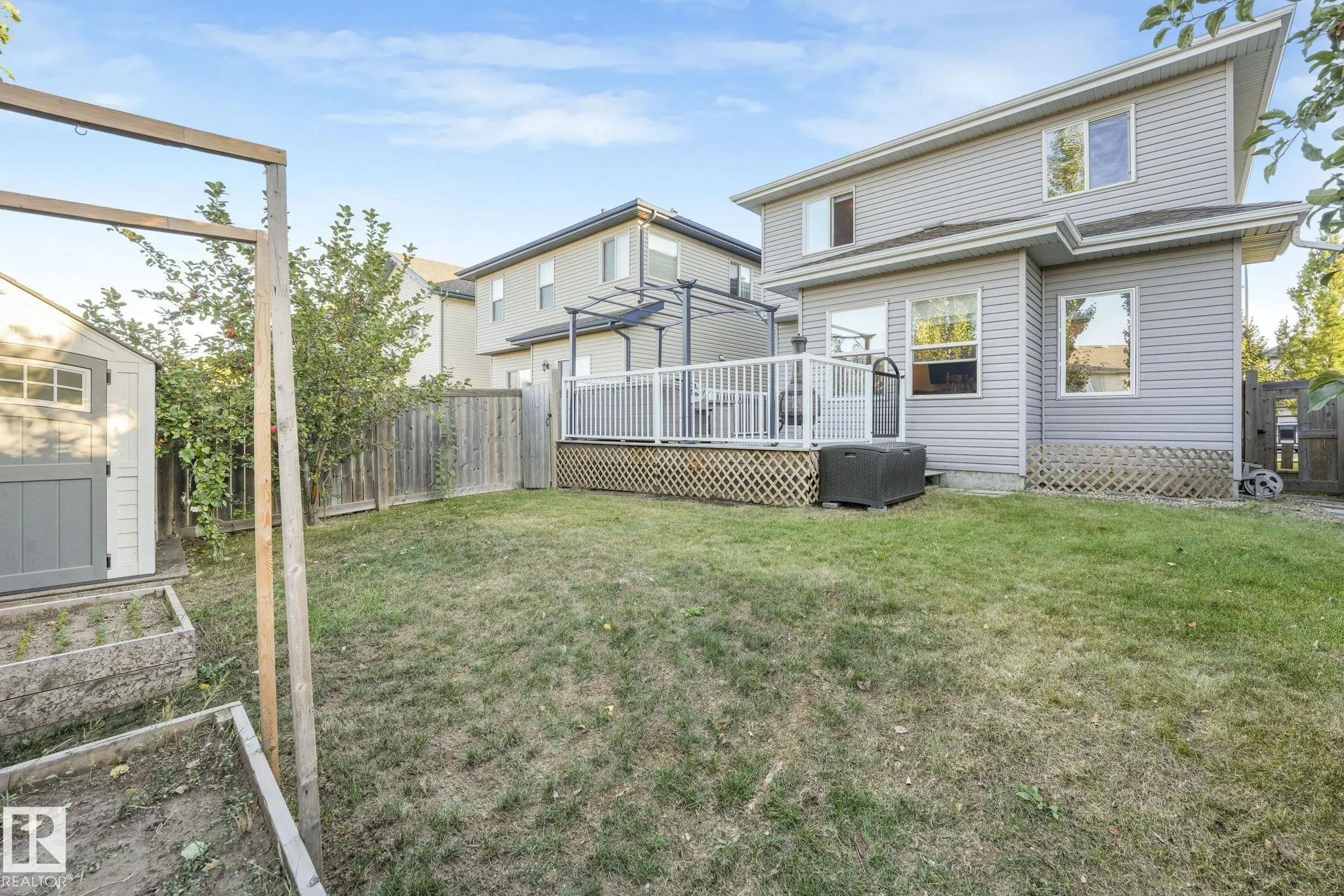 209 SILVERSTONE Crescent