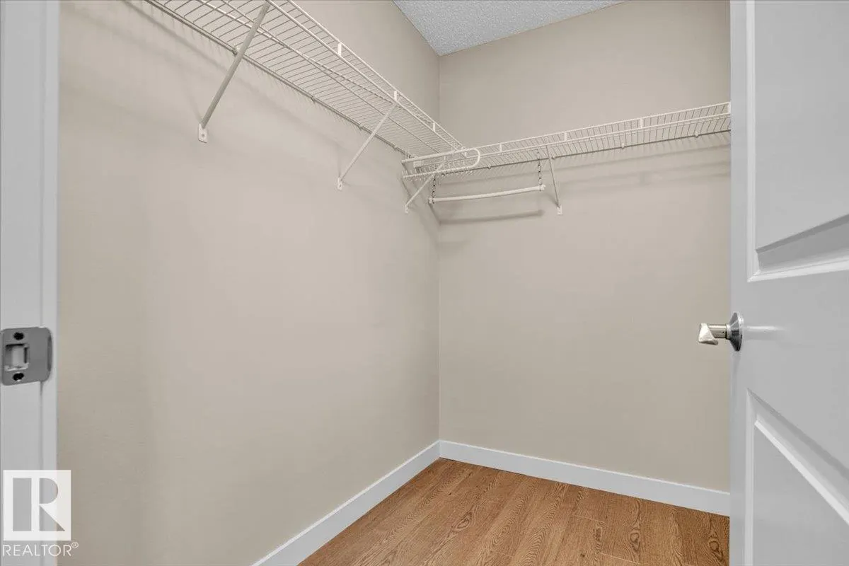 1380 STARLING Drive