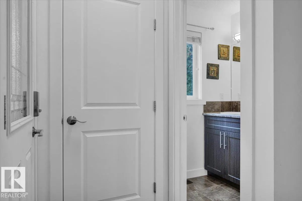 1380 STARLING Drive