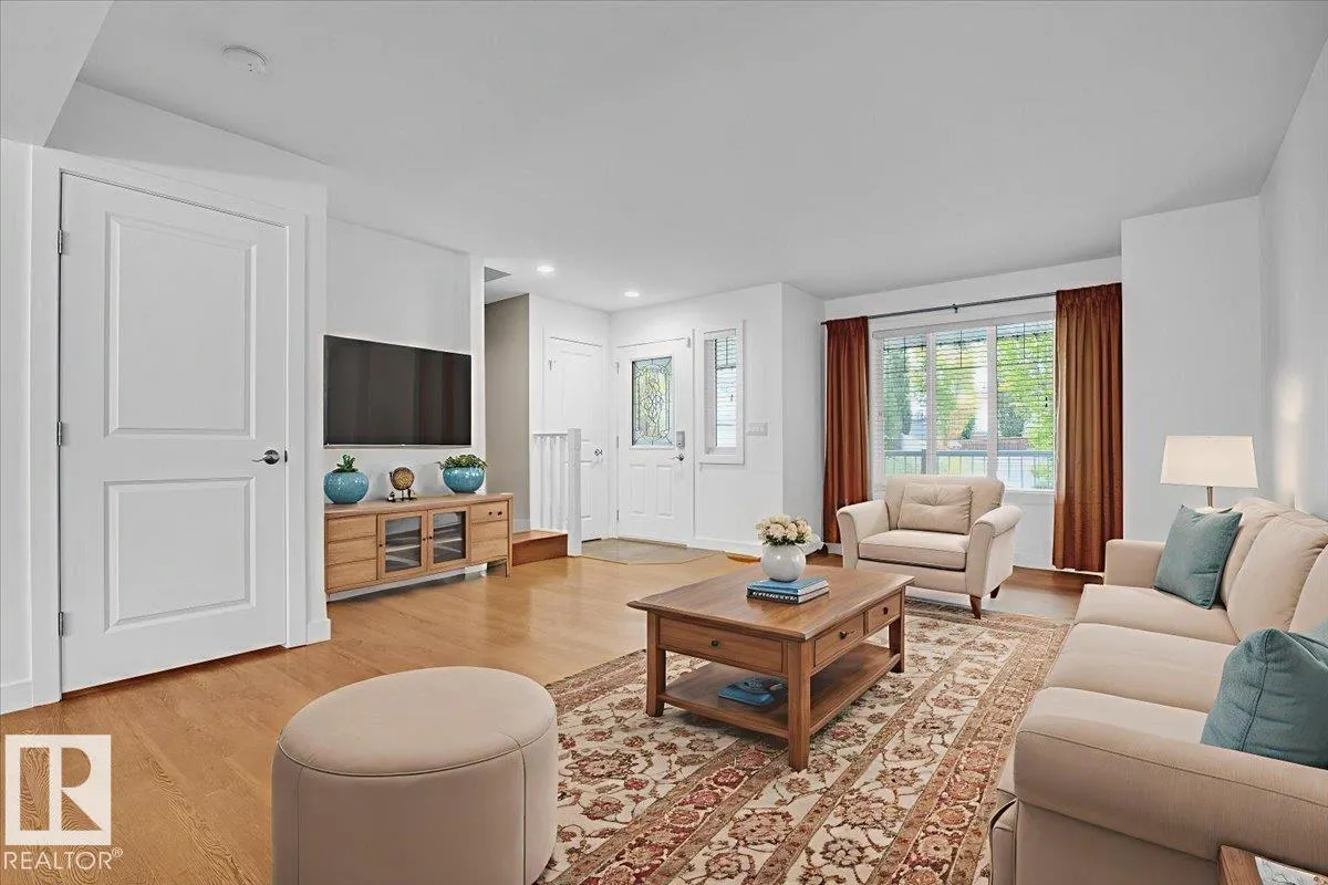 1380 STARLING Drive