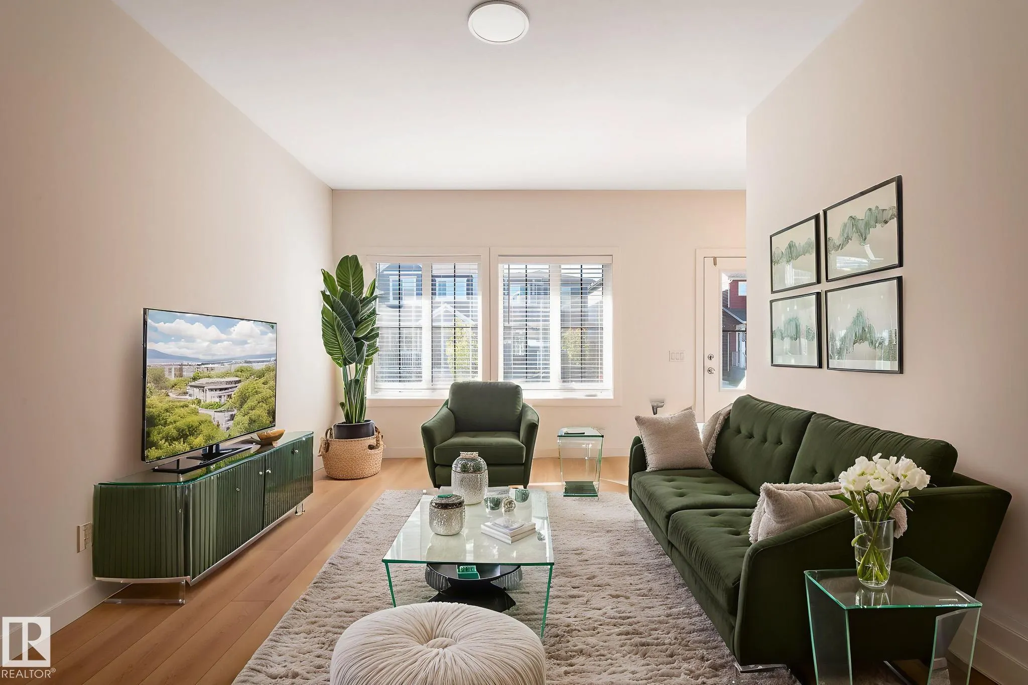 1543 Plum Circle