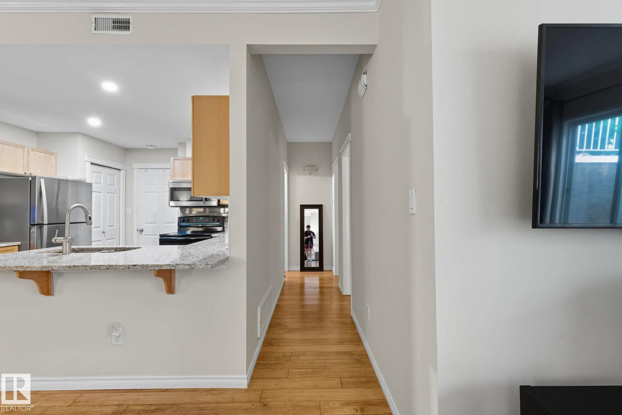 79 BELLEROSE Drive