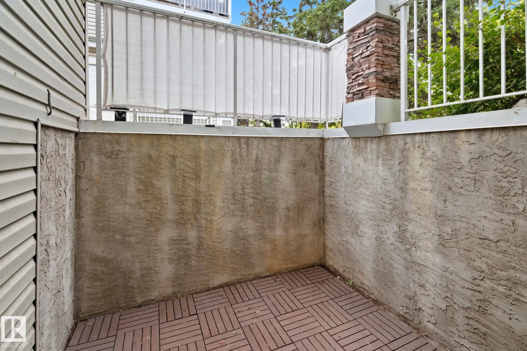79 BELLEROSE Drive