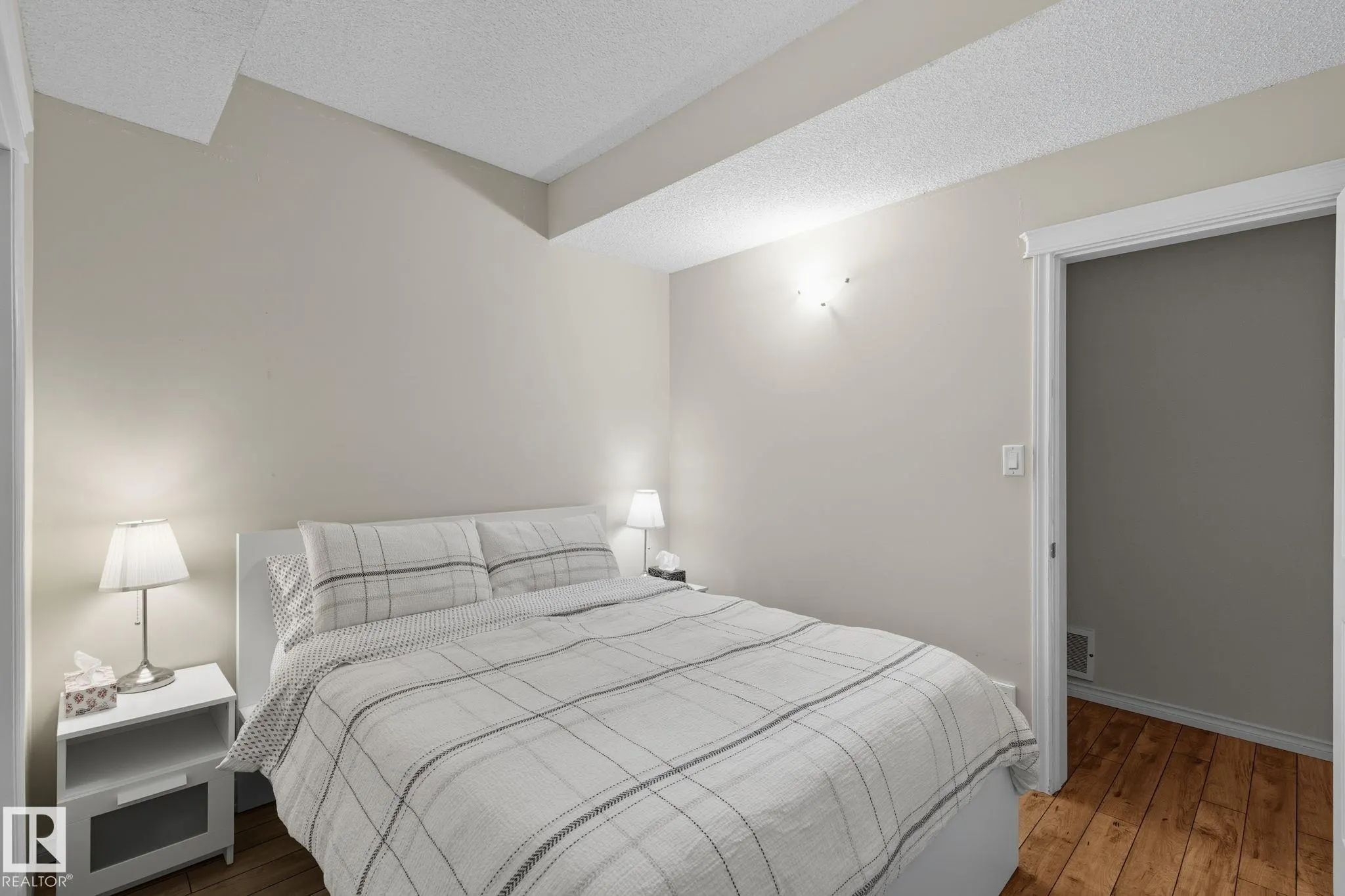 79 BELLEROSE Drive