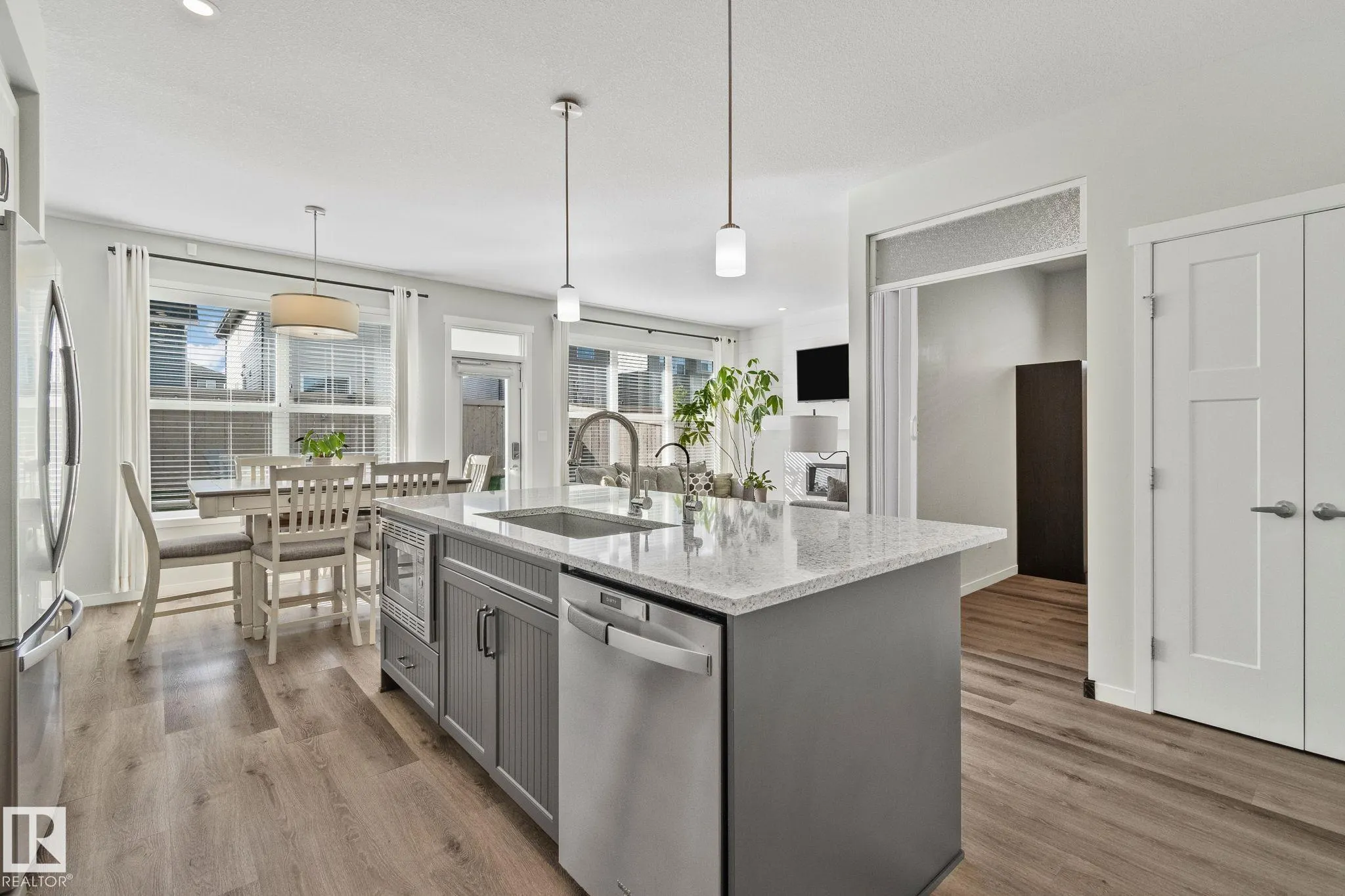 1093 SECORD PROMENADE Promenade