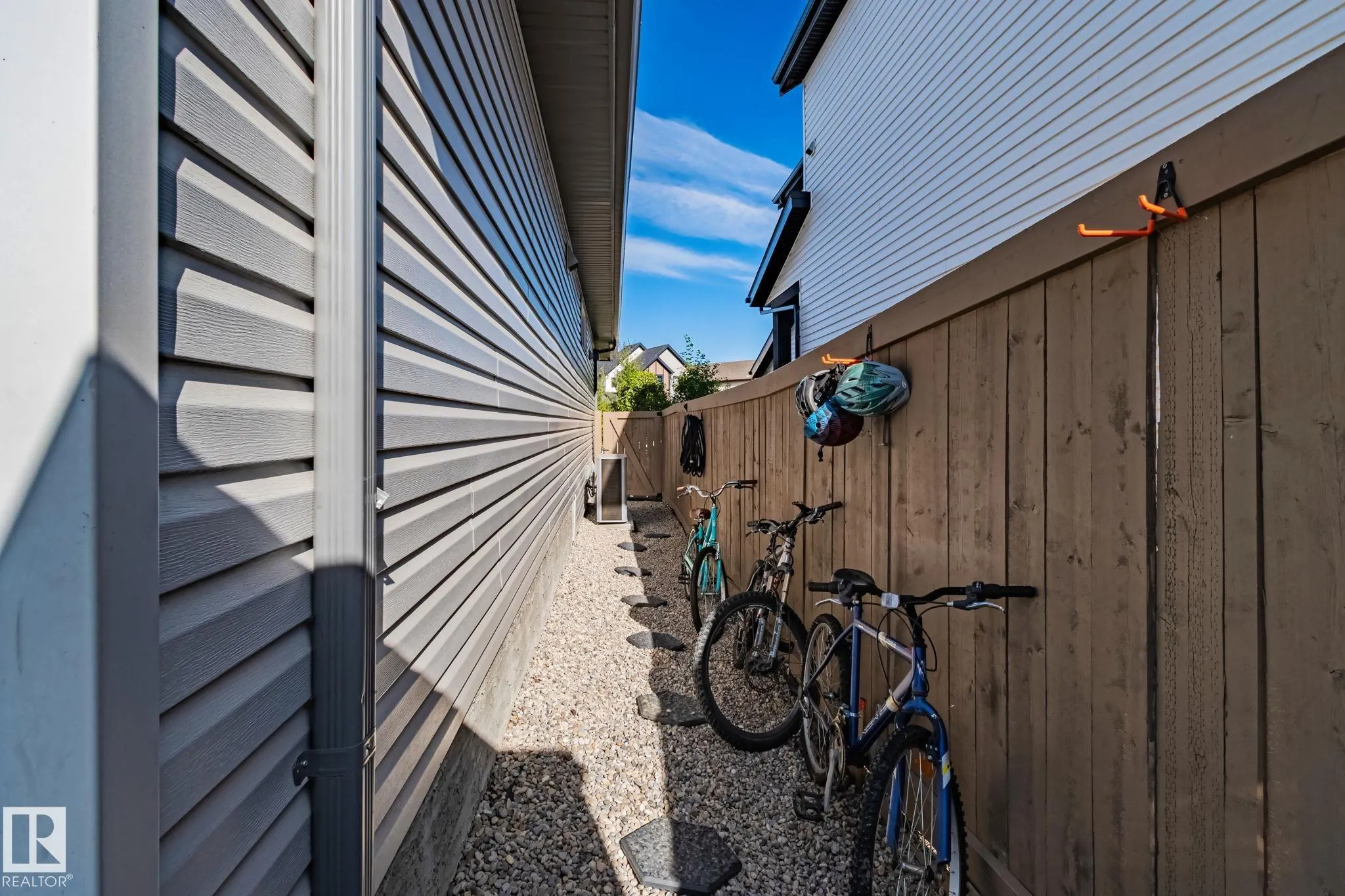 1093 SECORD PROMENADE