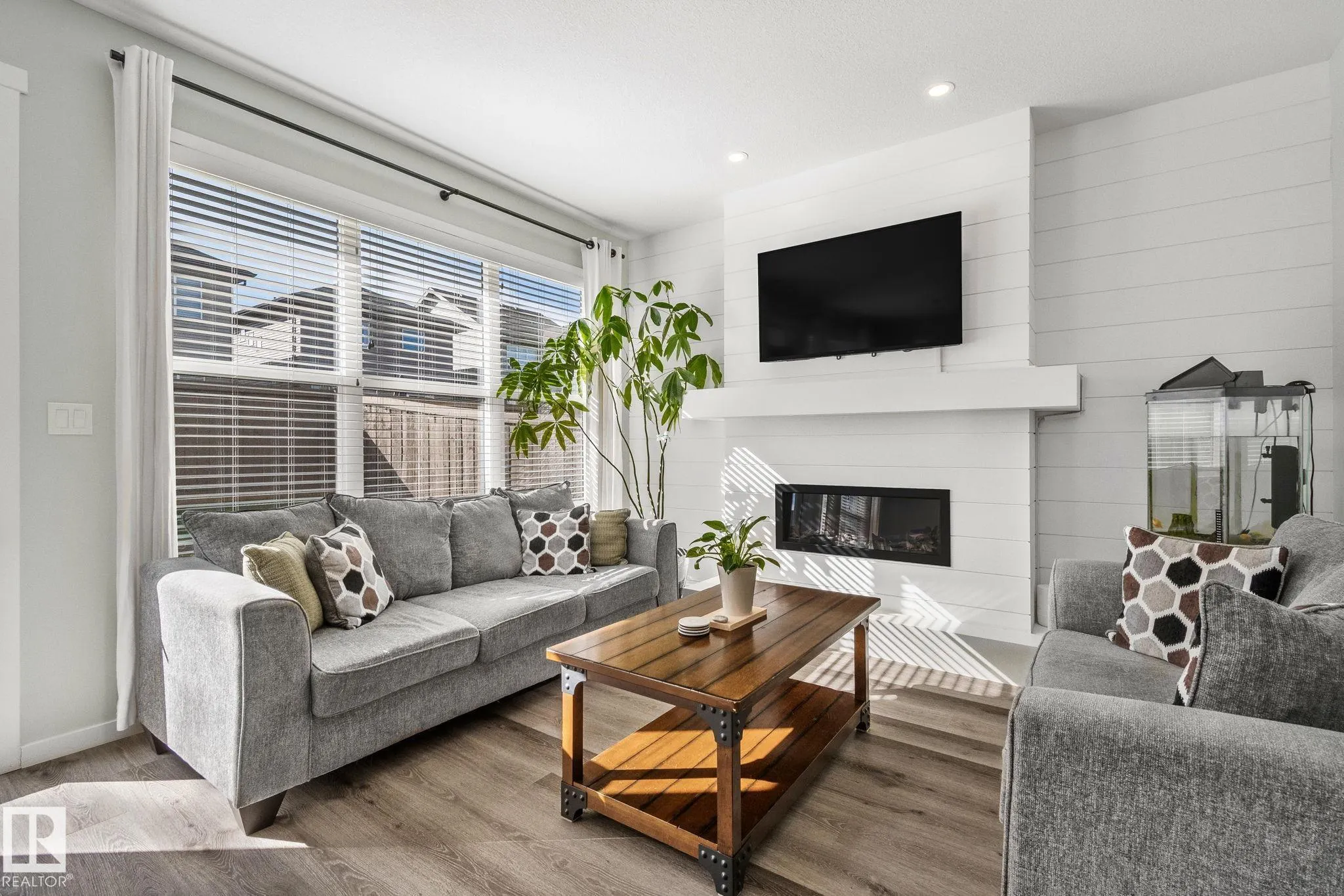 1093 SECORD PROMENADE Promenade
