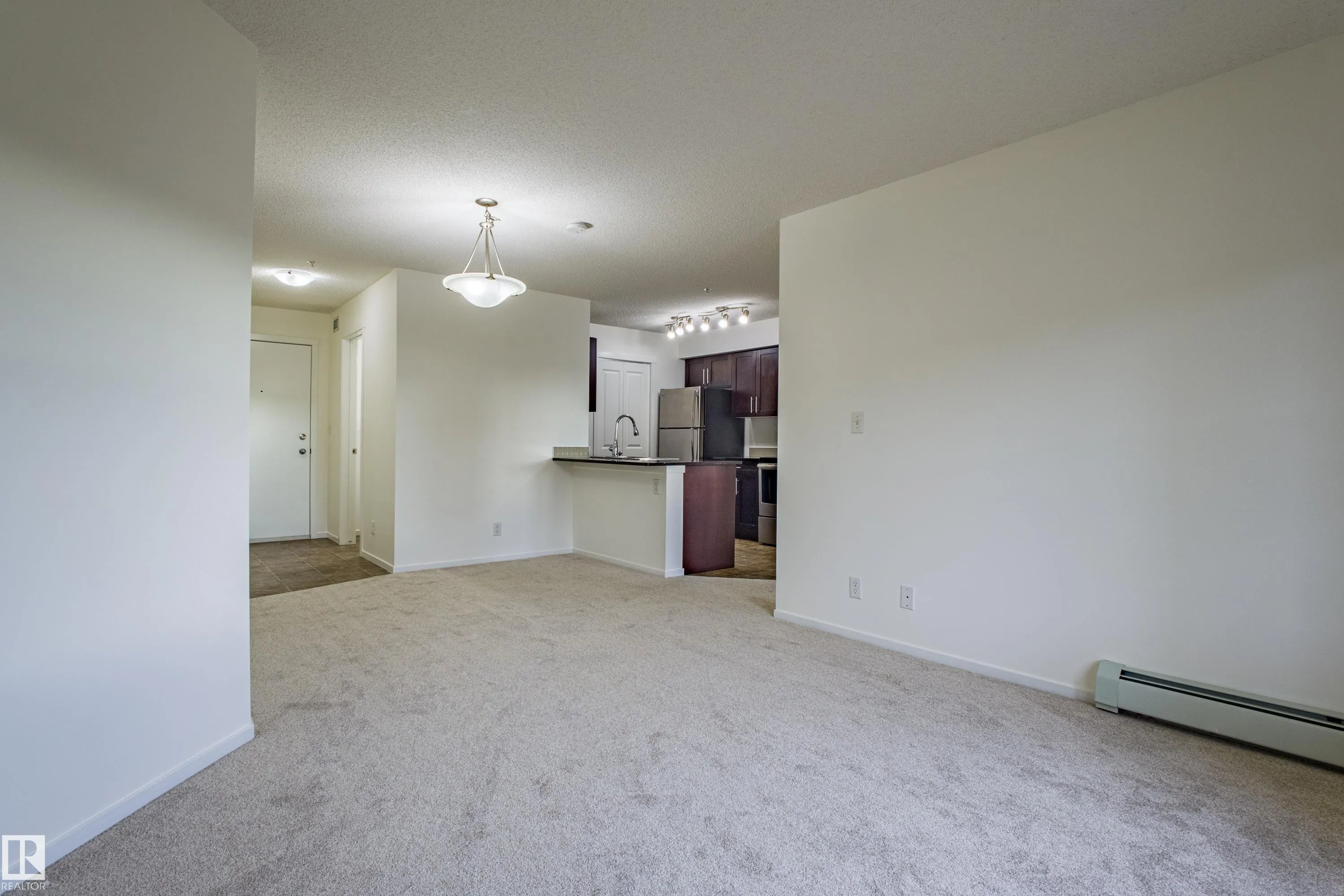 5804 MULLEN Place