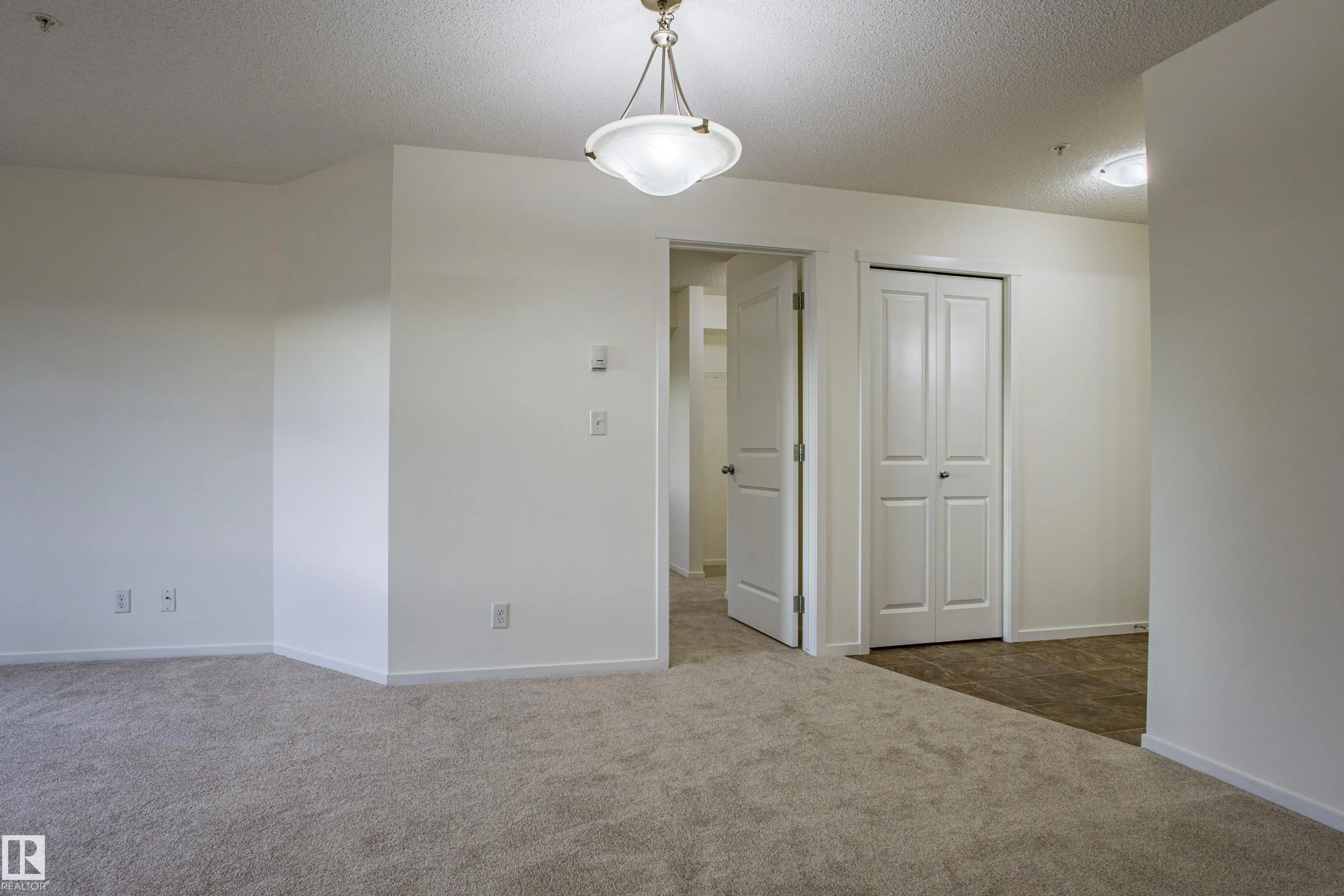 5804 MULLEN Place