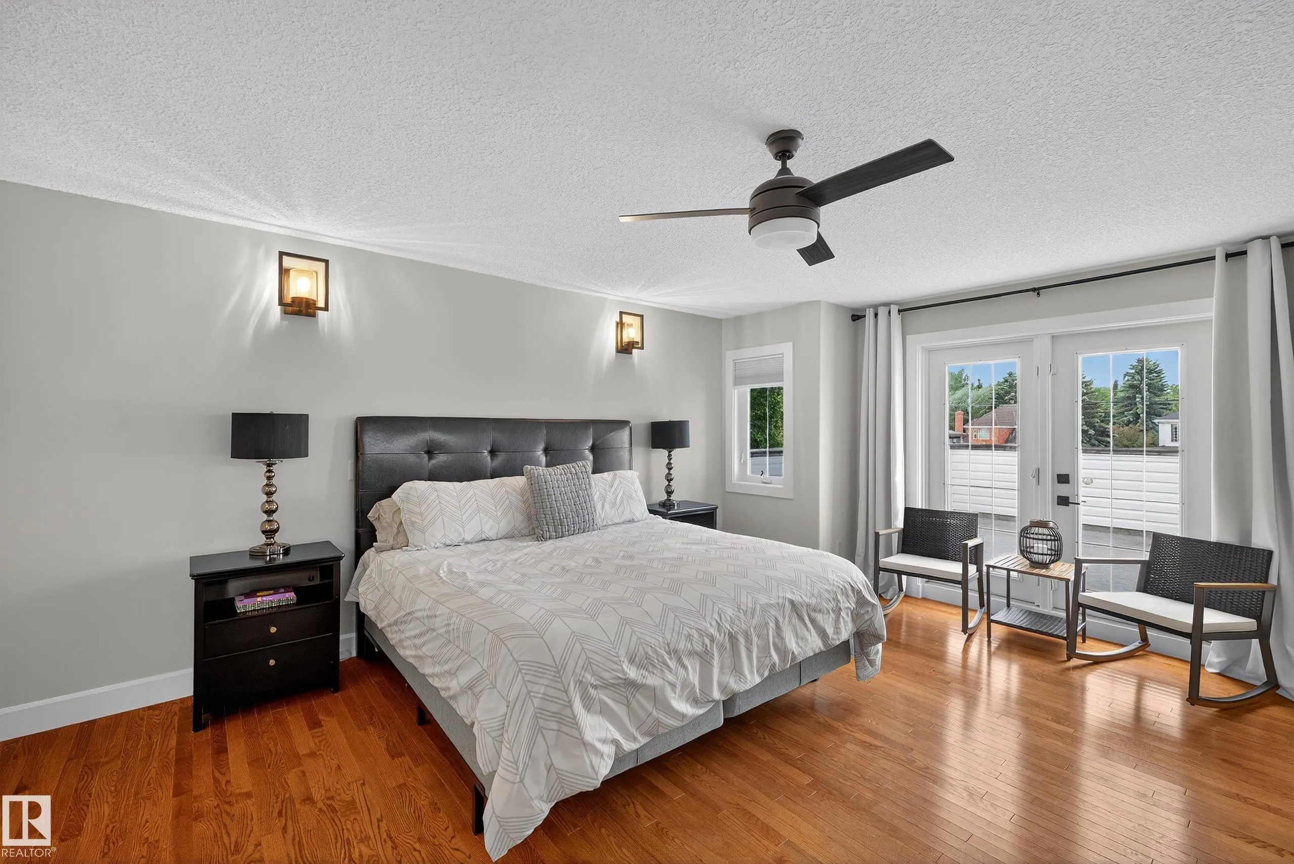 525 ESTATE DRIVE