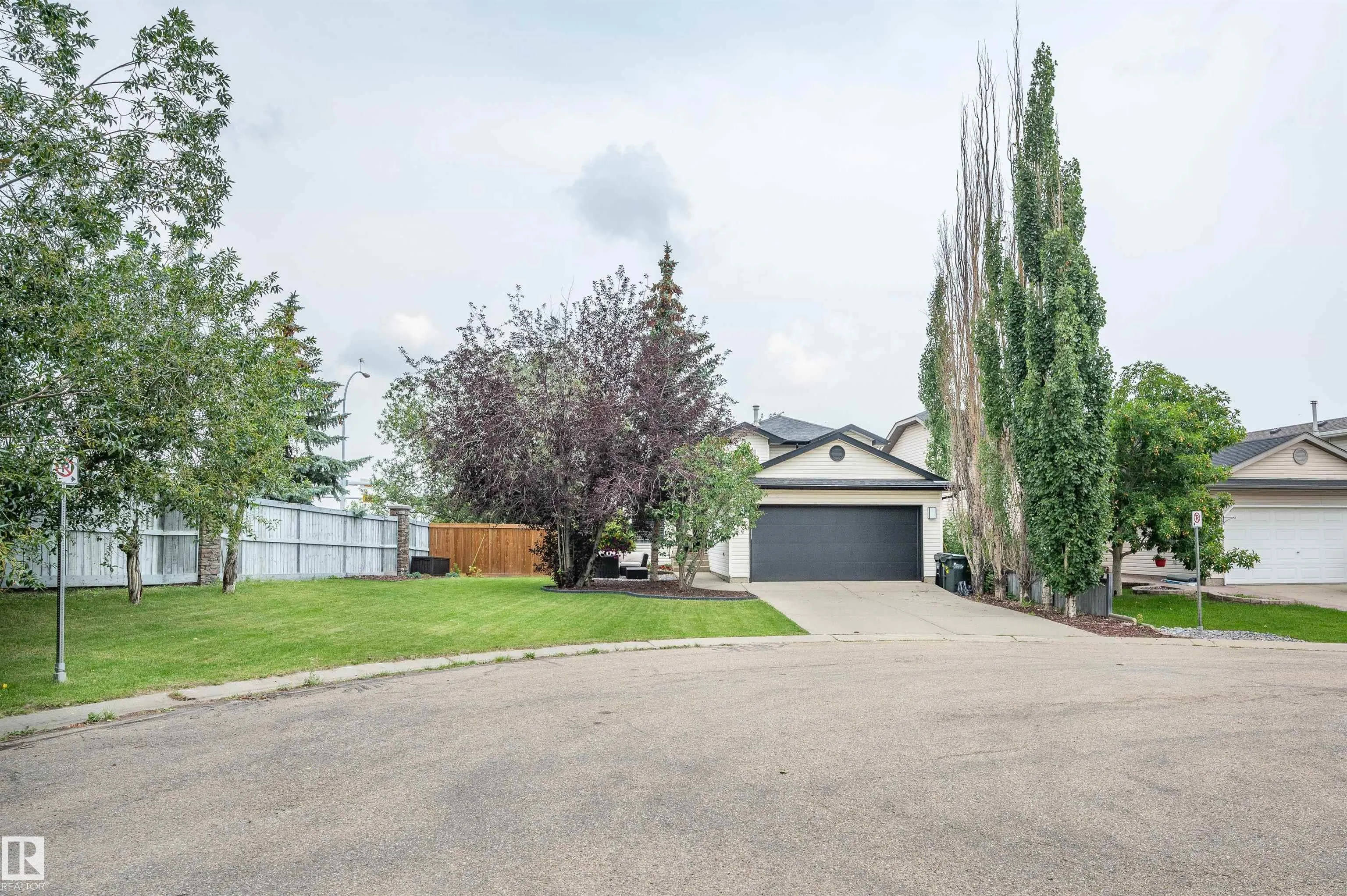 34 FOXBORO Close