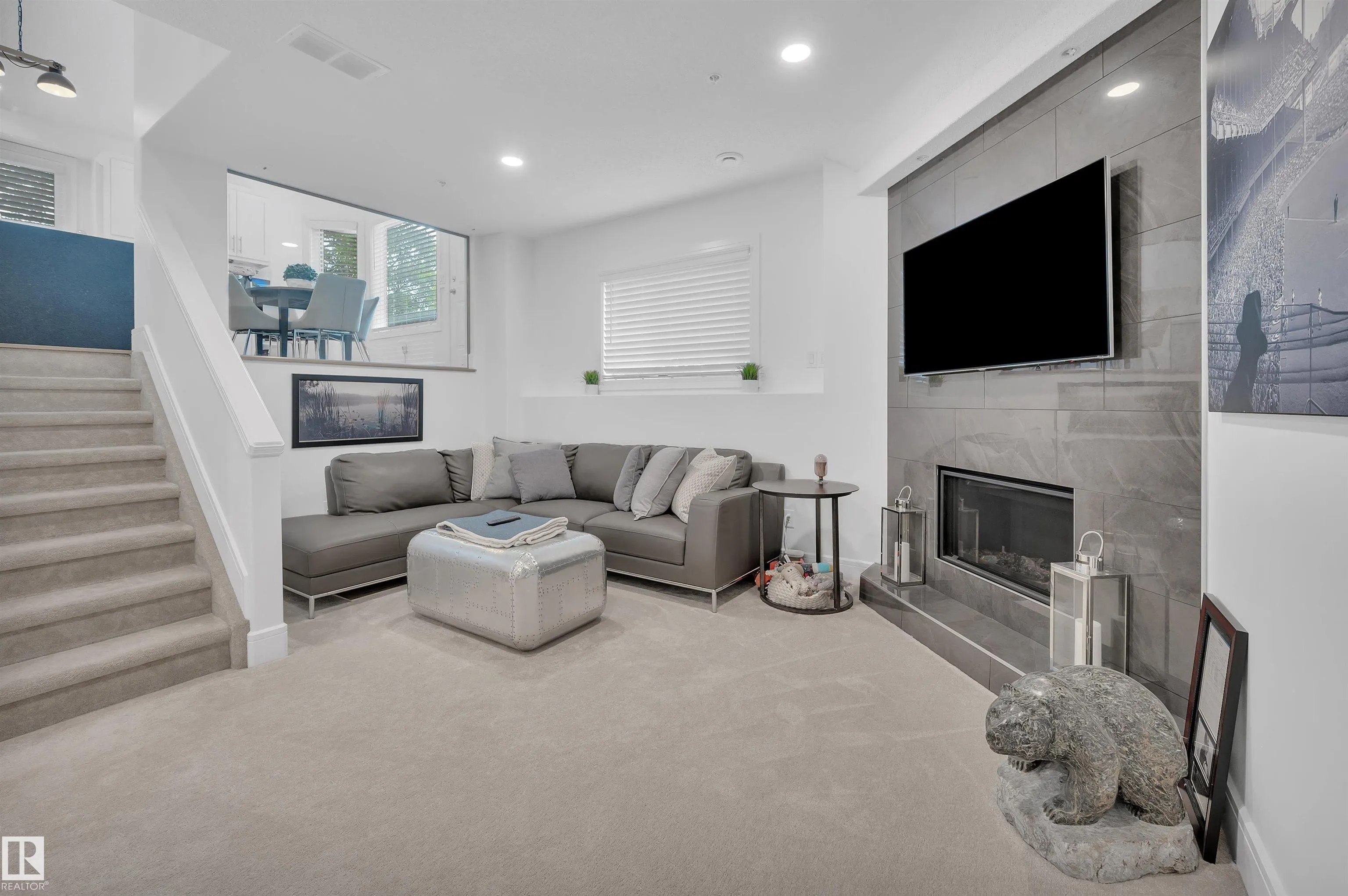 34 FOXBORO Close