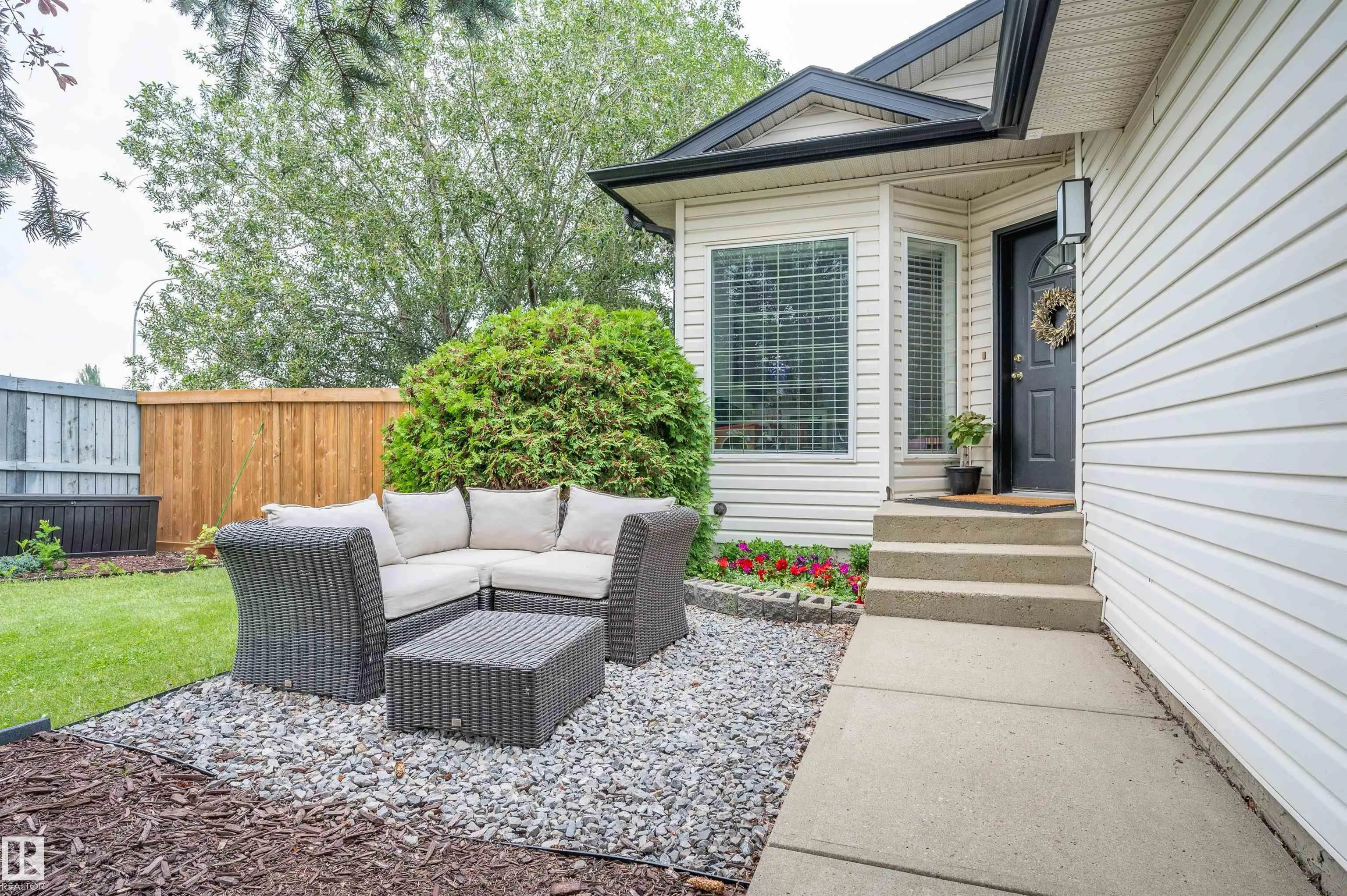 34 FOXBORO Close