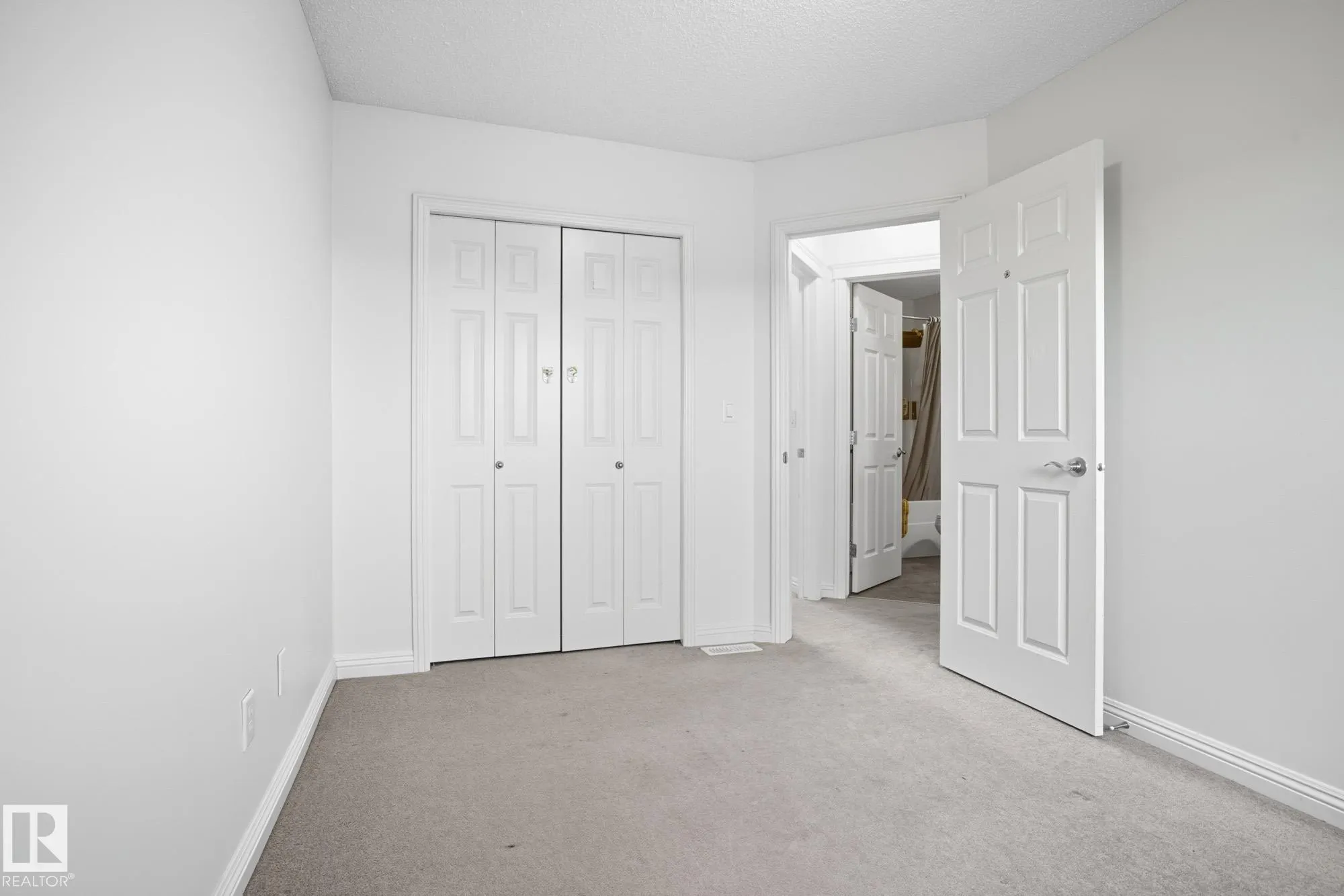 548 ADAMS Way