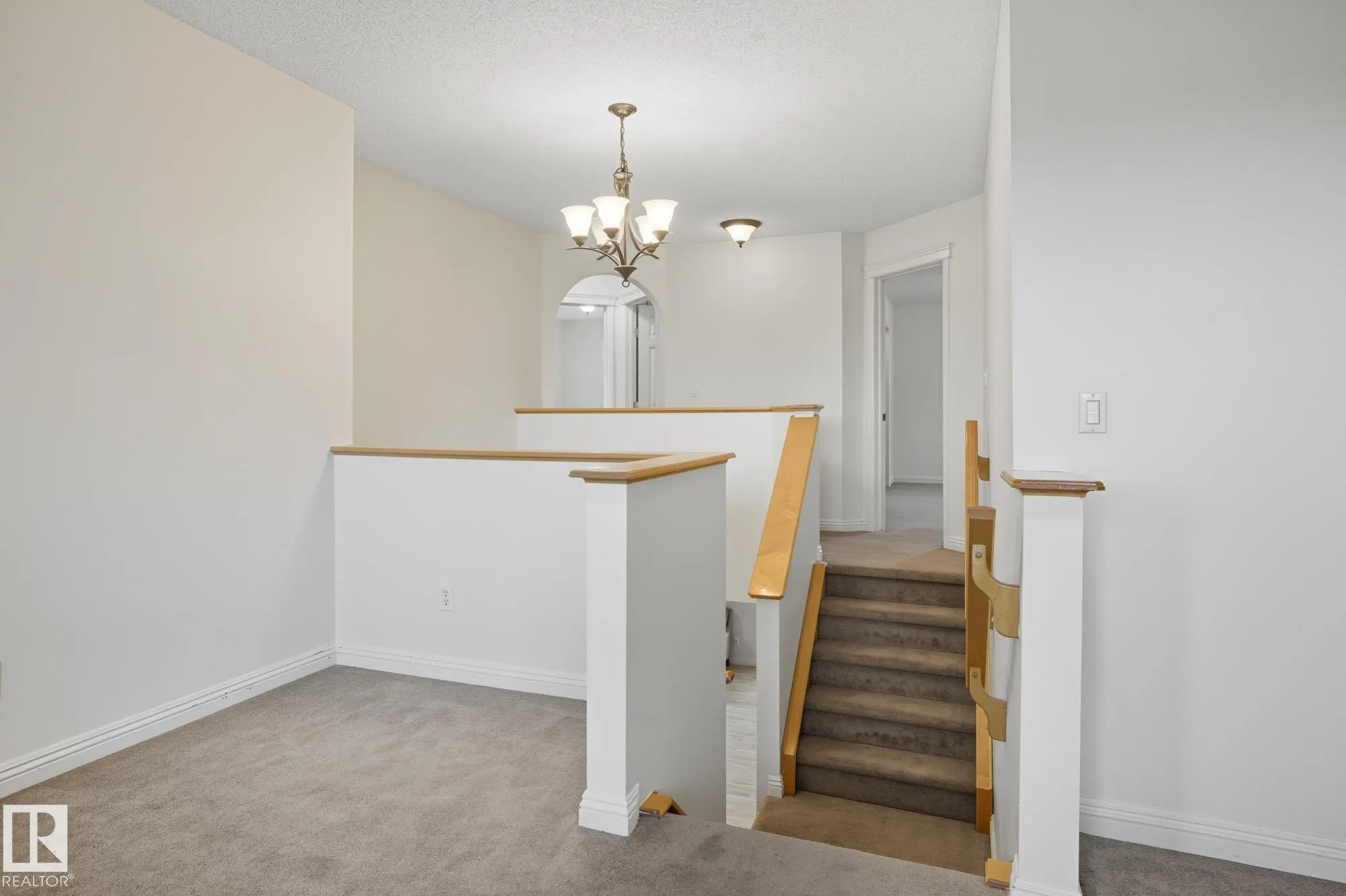 548 ADAMS Way