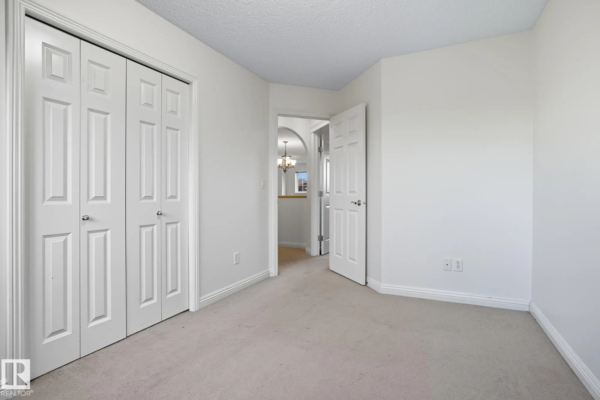 548 ADAMS Way