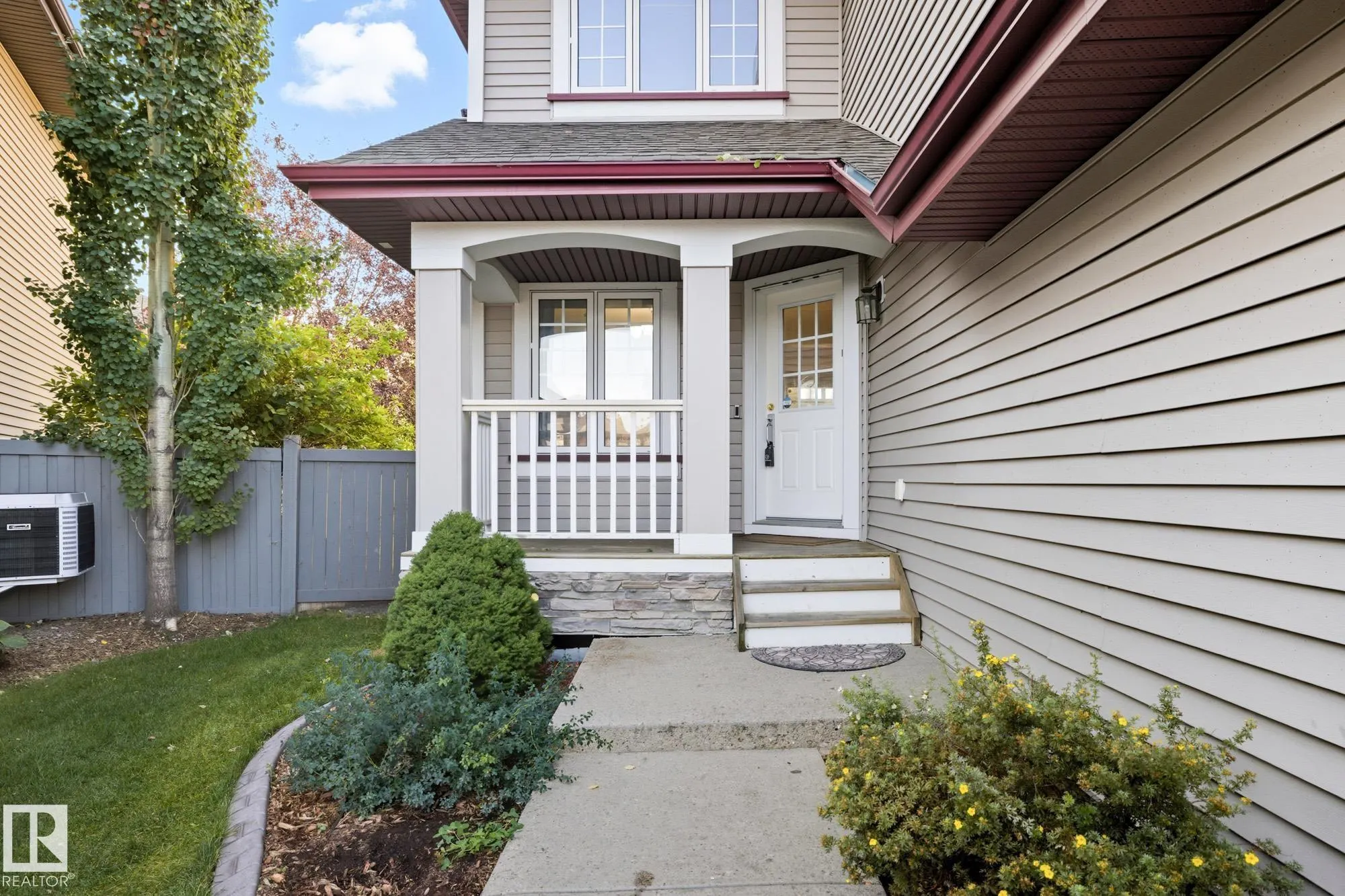 548 ADAMS Way