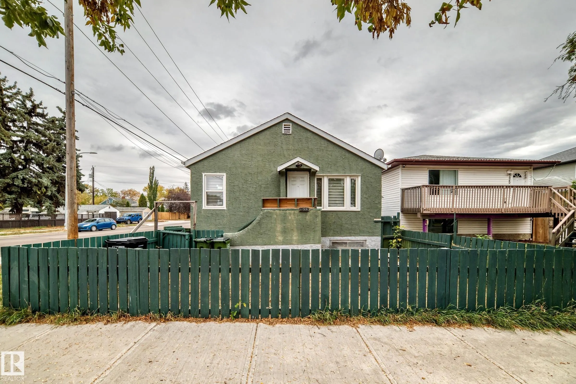 11951 77 Street