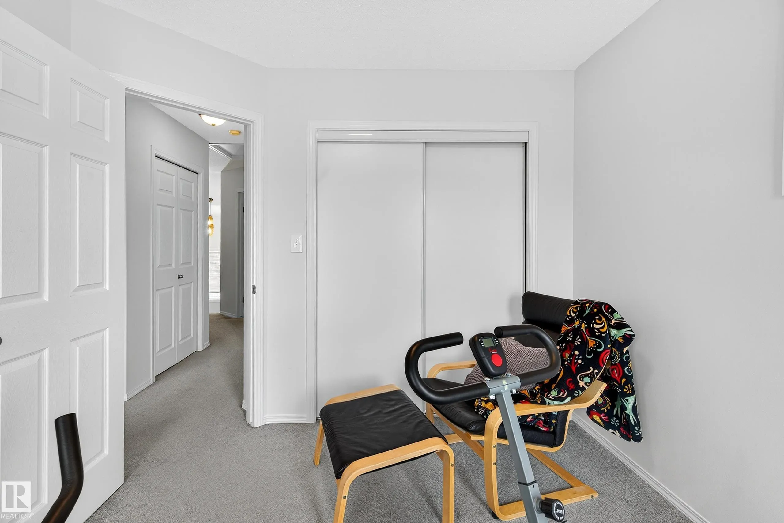 225 BLACKBURN Drive