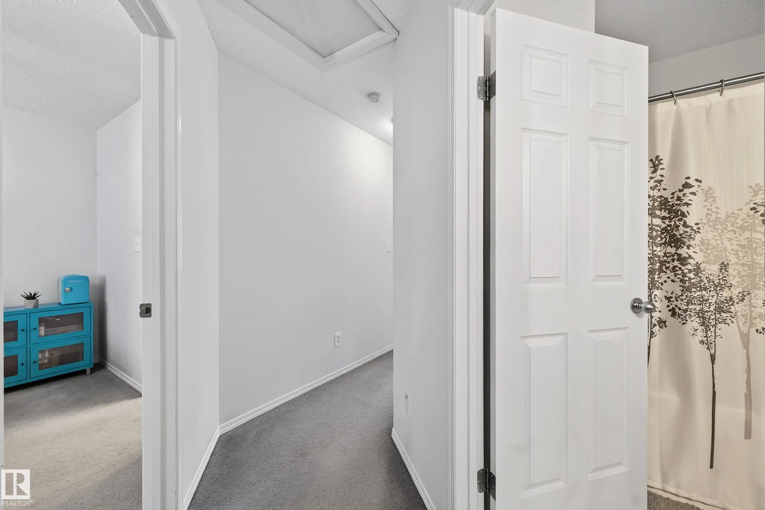 225 BLACKBURN Drive