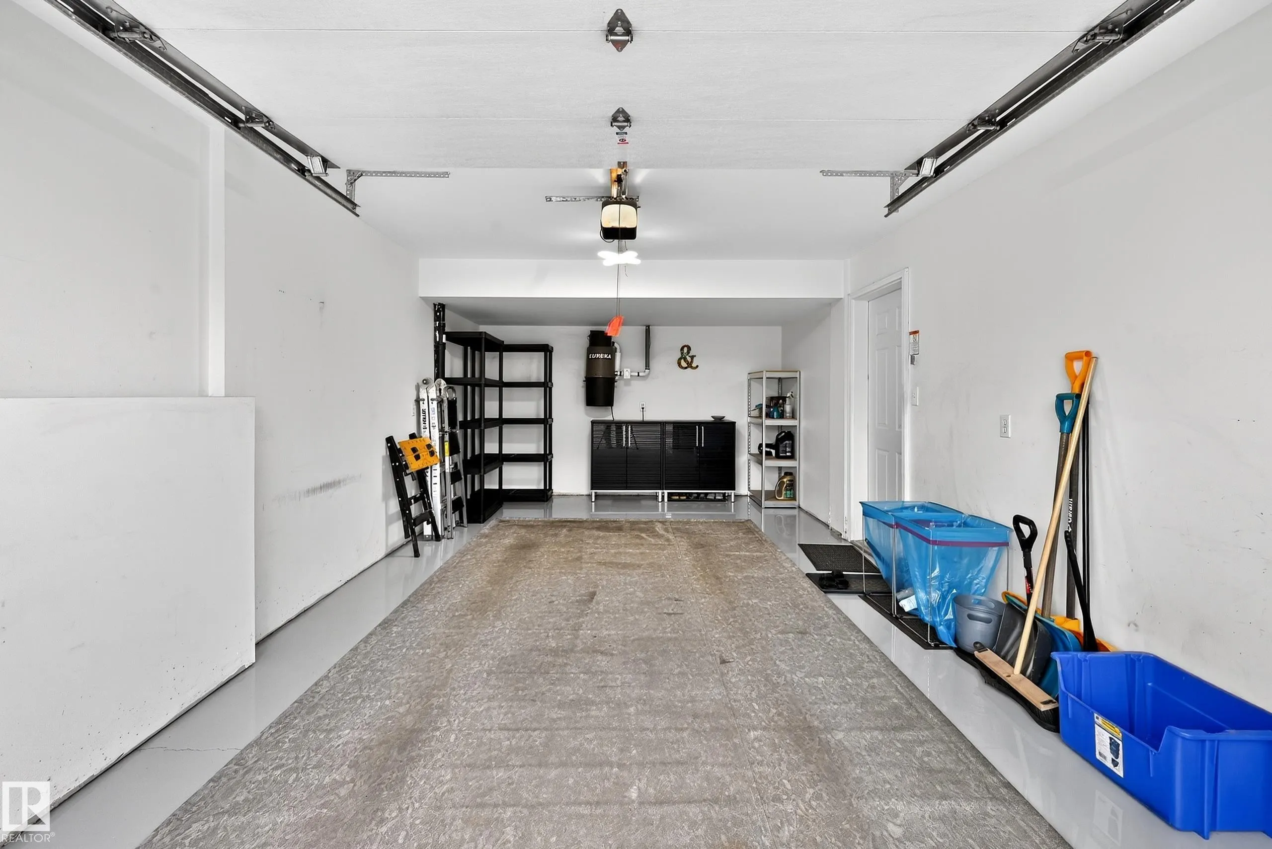 225 BLACKBURN Drive