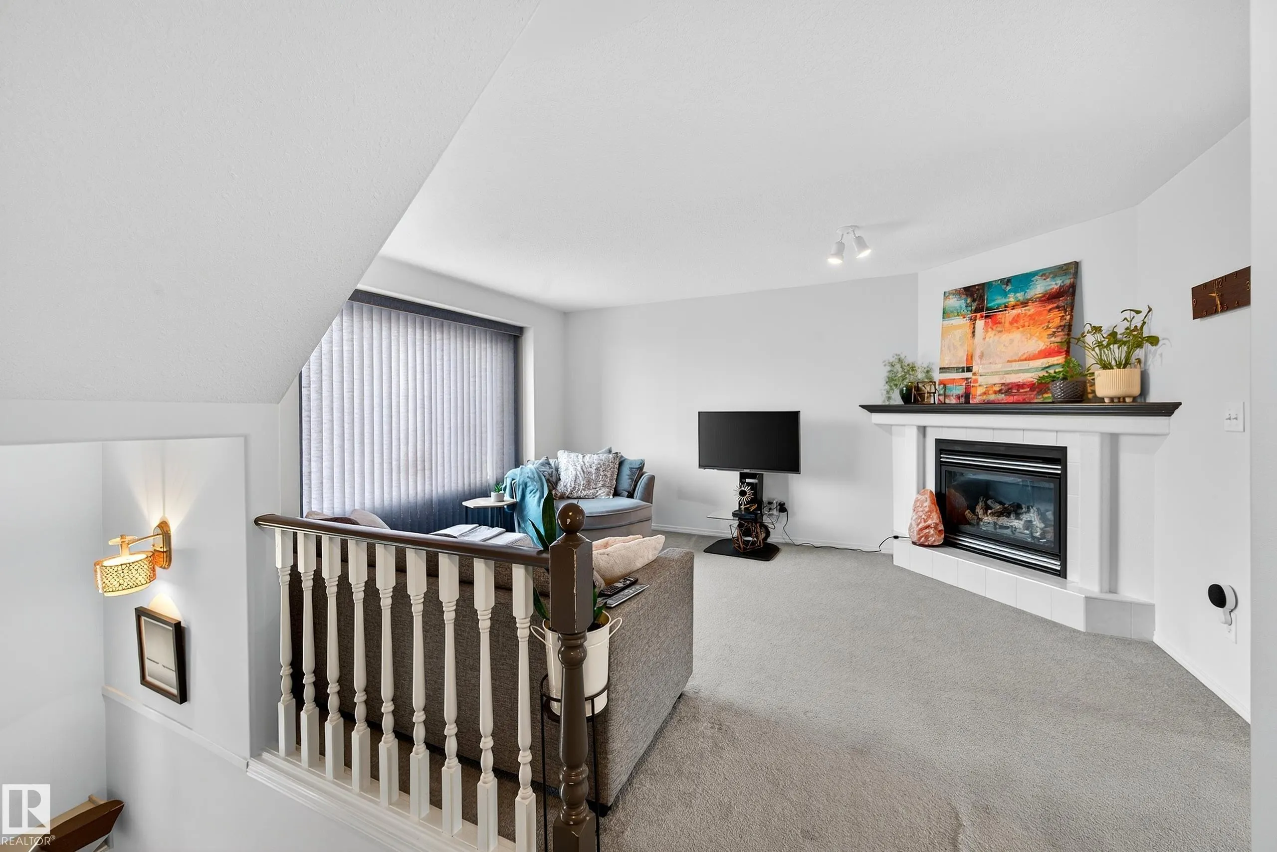 225 BLACKBURN Drive