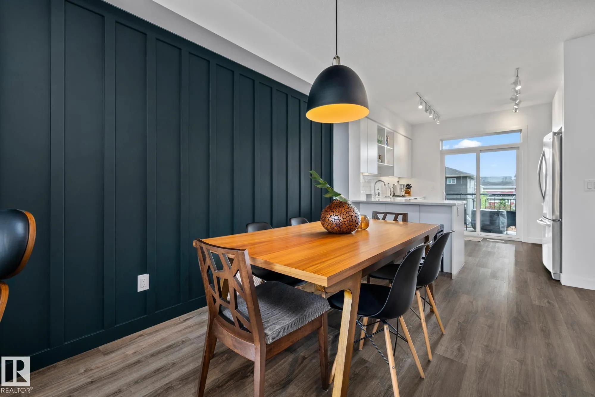 100 Jensen Lakes Boulevard