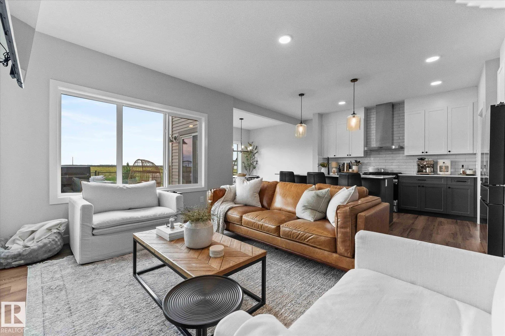 17 SUMAC Close