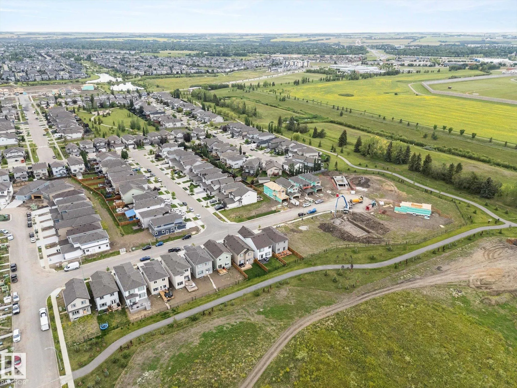 17 SUMAC Close