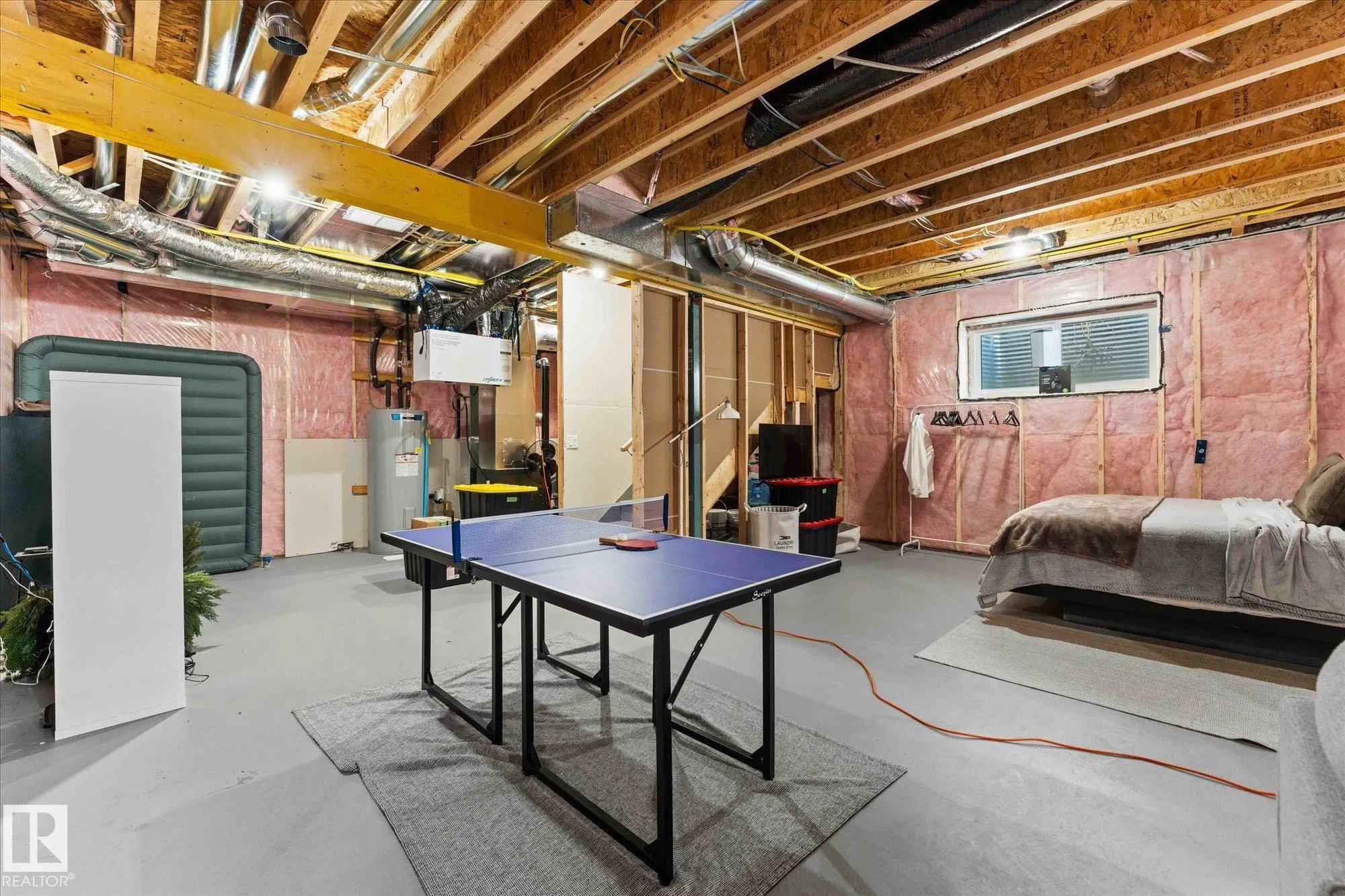 17 SUMAC Close
