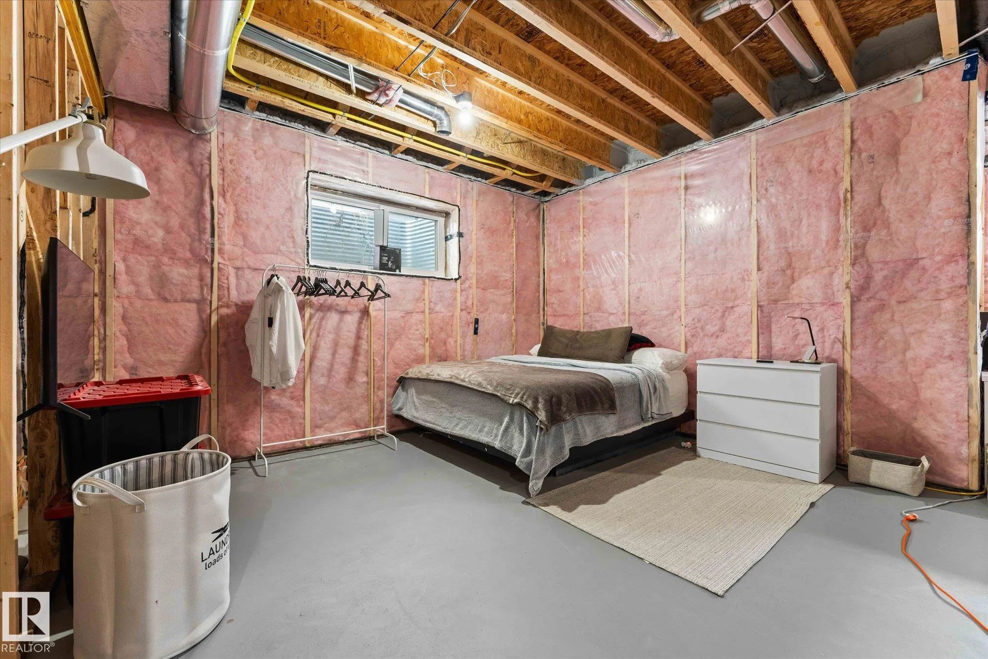 17 SUMAC Close