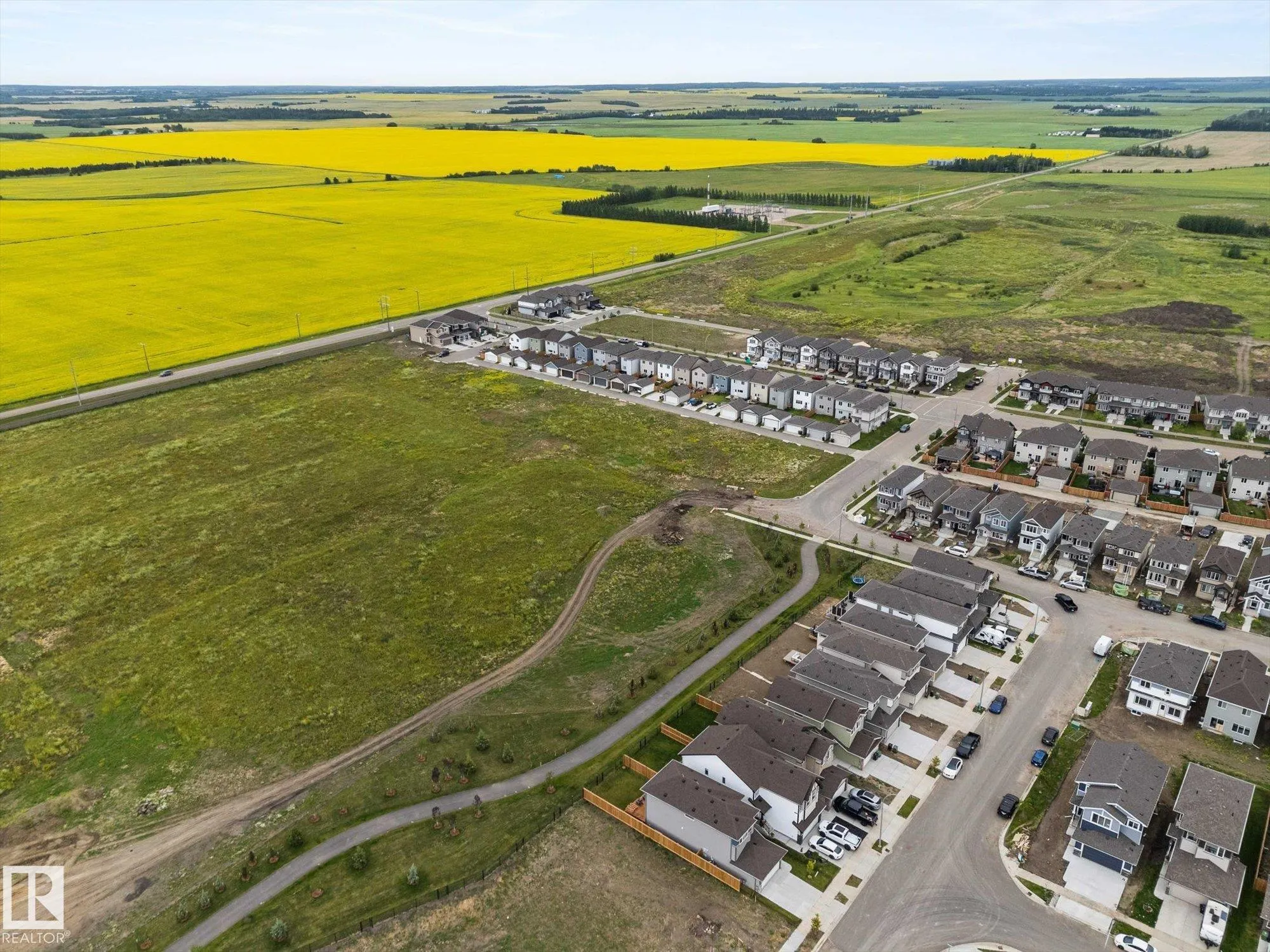 17 SUMAC Close