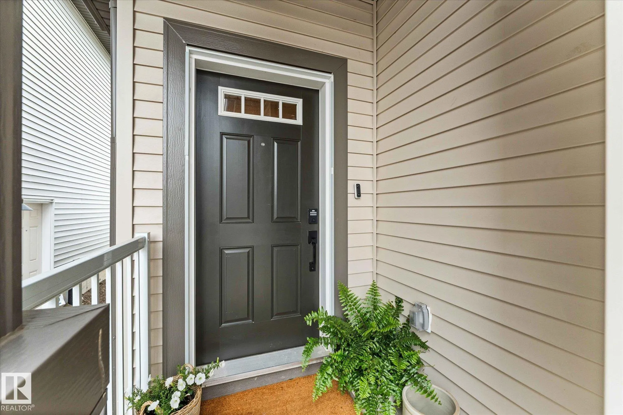 17 SUMAC Close