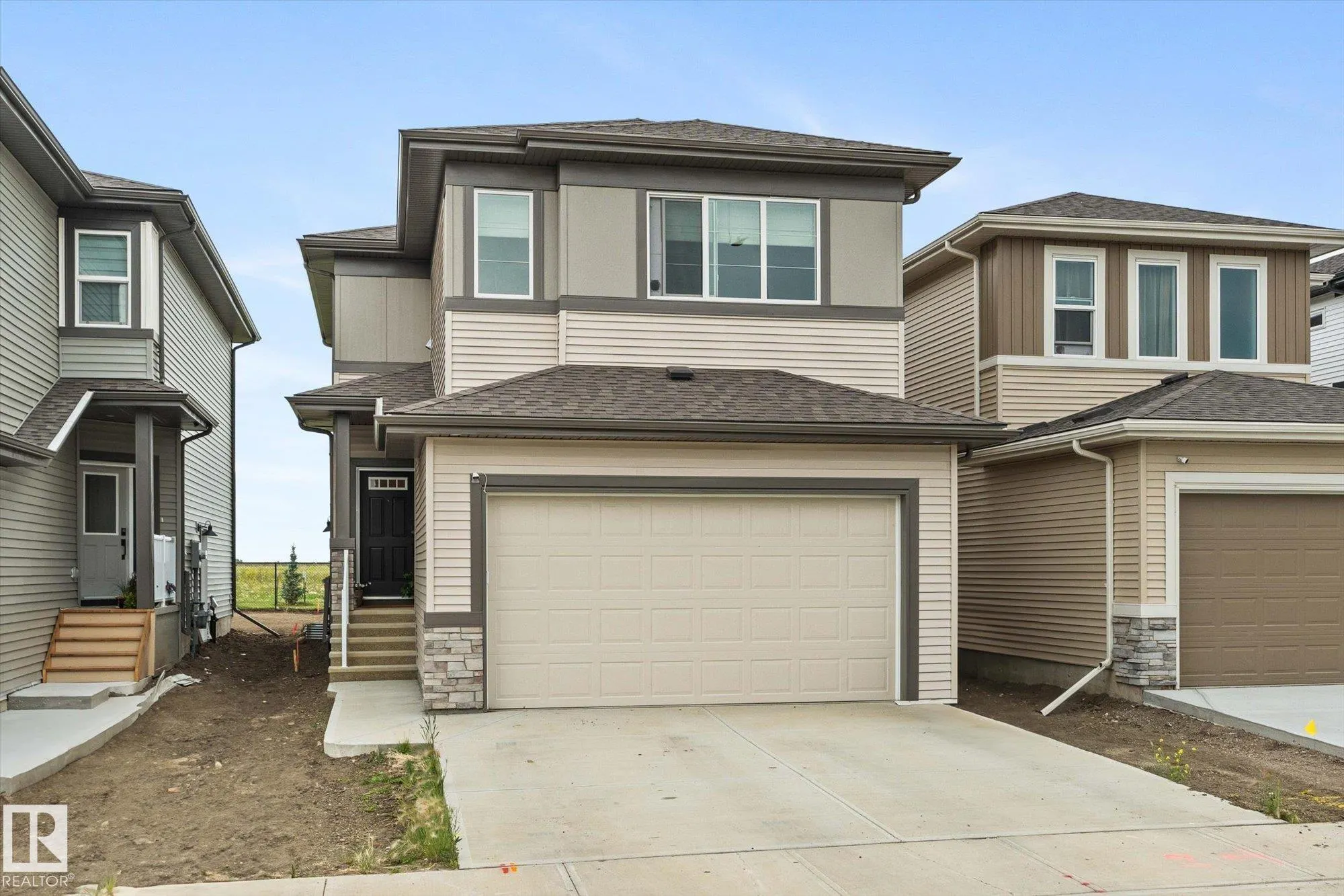 17 SUMAC Close