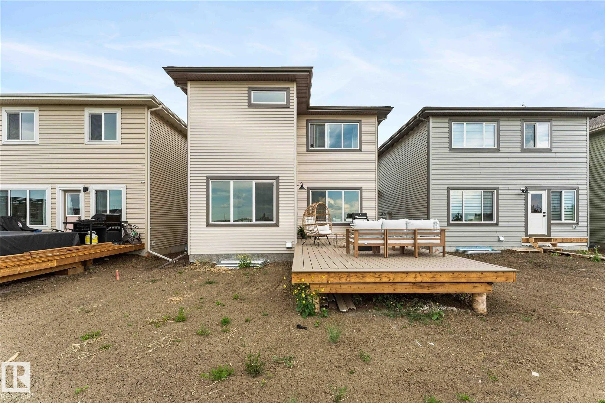 17 SUMAC Close