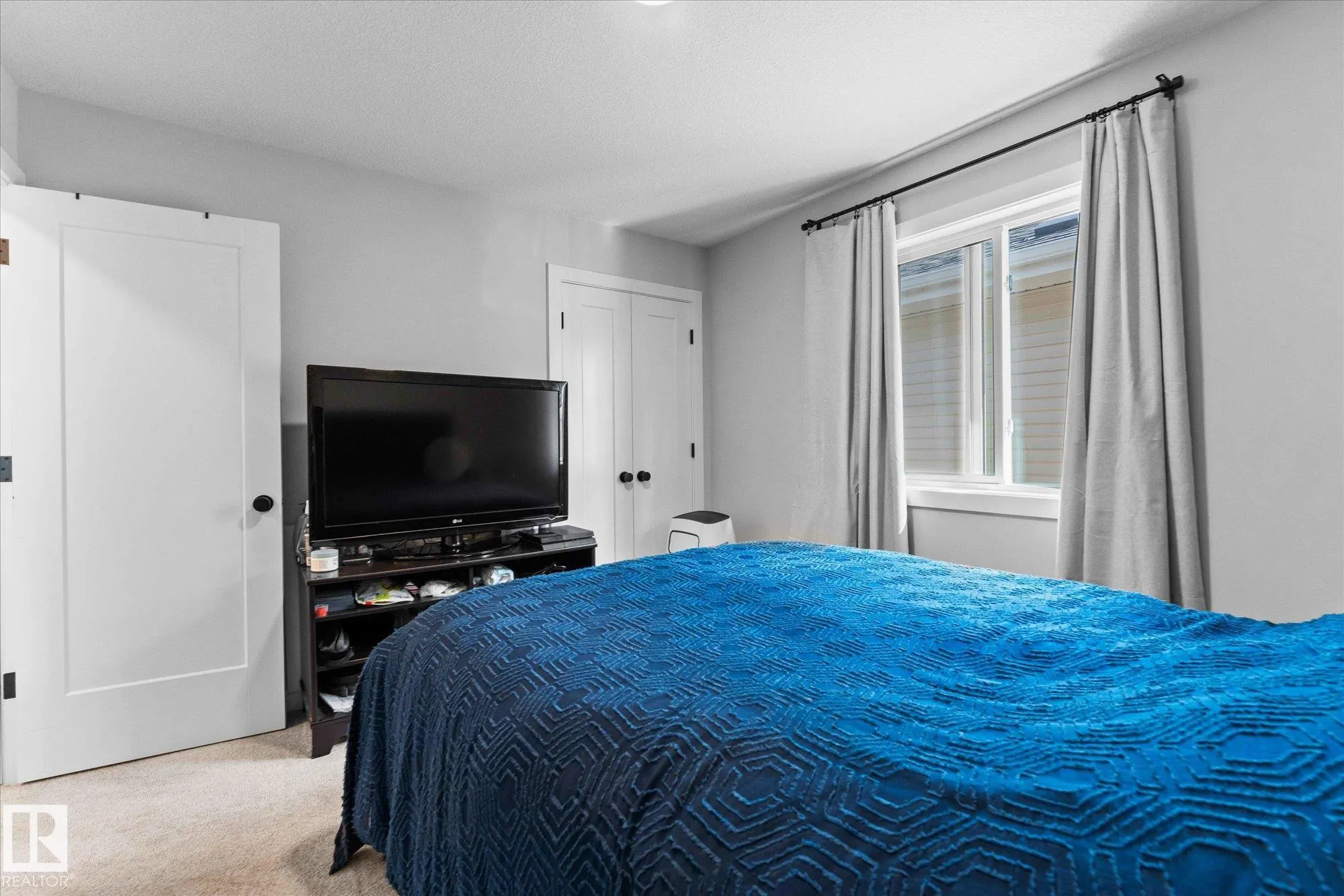 17 SUMAC Close