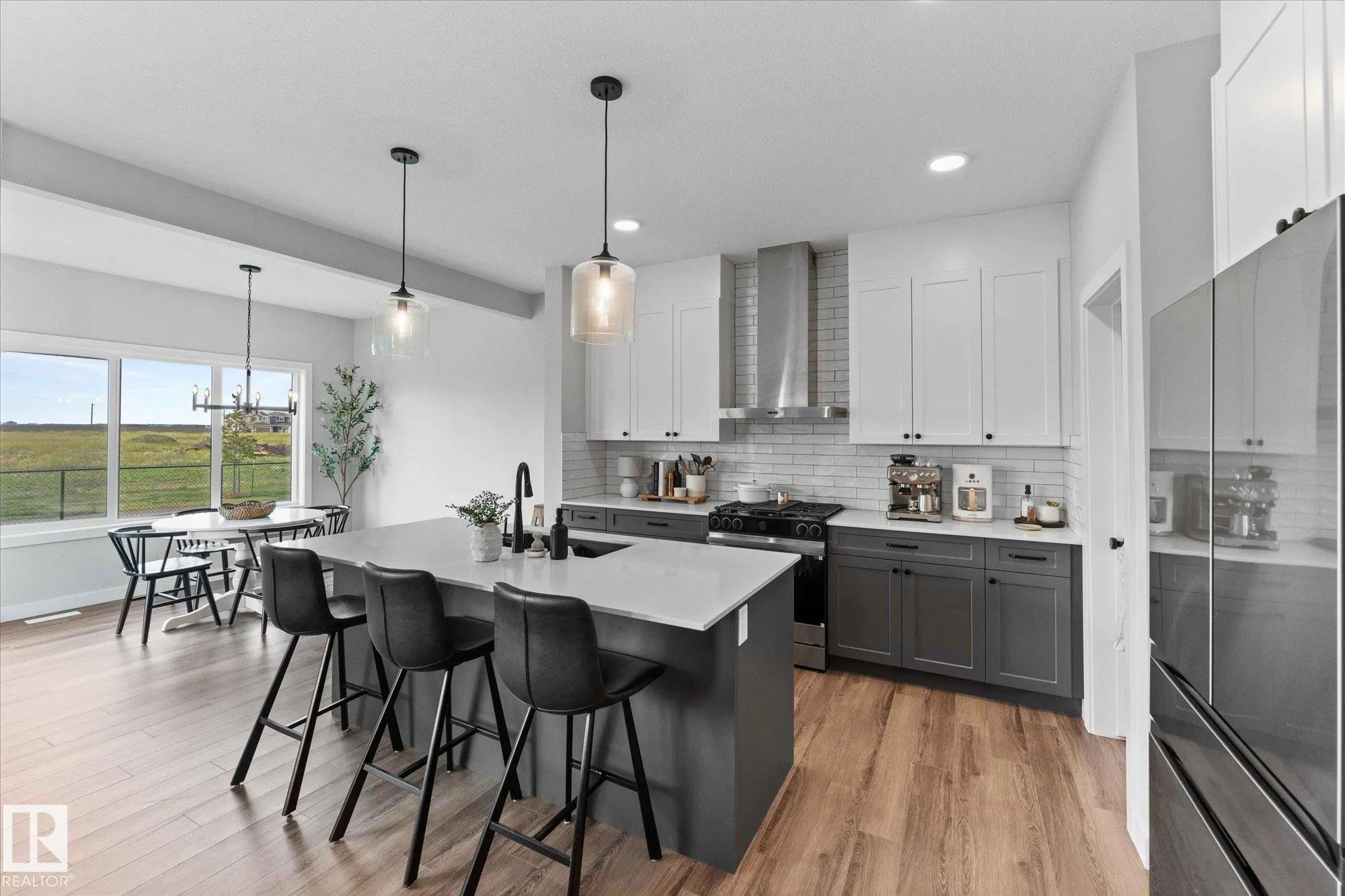 17 SUMAC Close